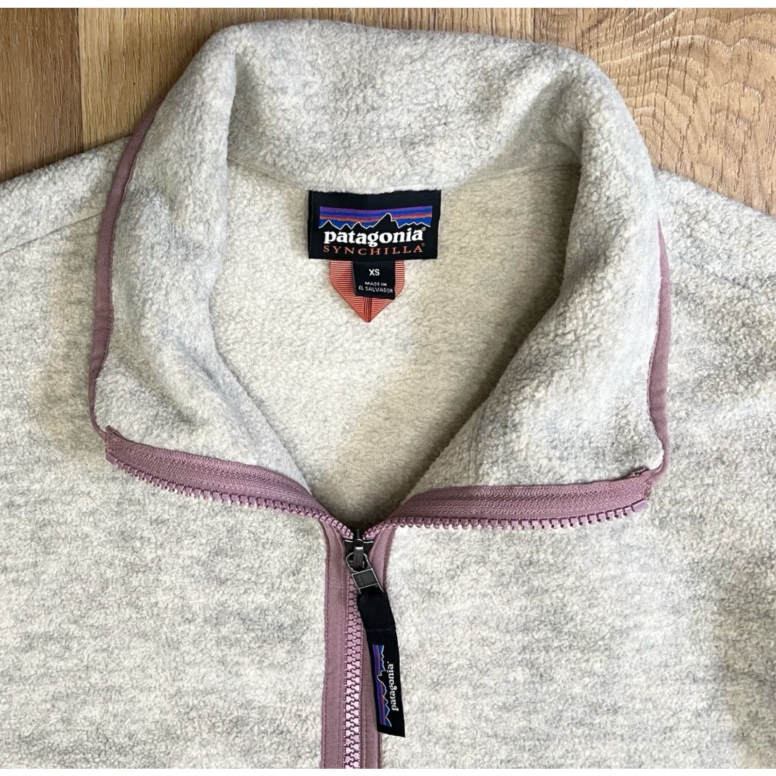 Patagonia EUC Patagonia Women's Synchilla Marsupial Oatmeal Heather Pink Trim XS Jacket Size XS / US 0-2 / IT 36-38 - 6 Thumbnail