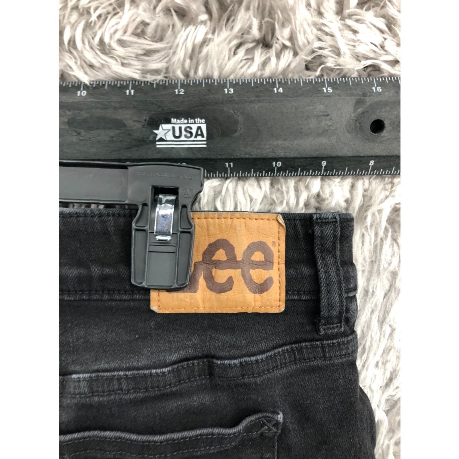 Lee Lee Jeans 18P Petite Womens Dark Wash Black Stretch Denim 5-Pocket High Rise Straight Jeans Lee Classic Fit Womens Size 40" / US 18 - 6 Thumbnail