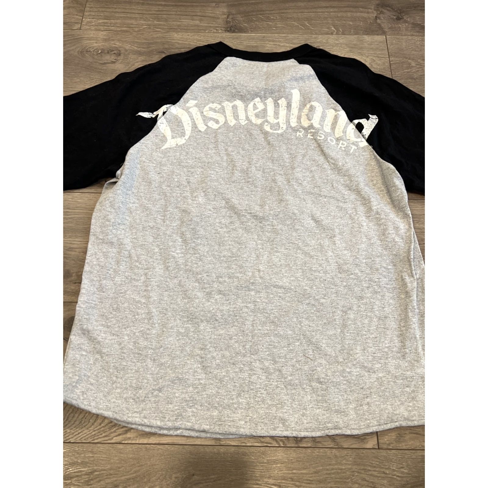 Disney VINTAGE Disney Mickey Mouse Shirt Adult Large Gray Raglan Crewneck 90s Men T-Shirt Gray Cotton Blend Jersey 2020s Mens 2028 Size US L / EU 52-54 / 3 - 4 Thumbnail