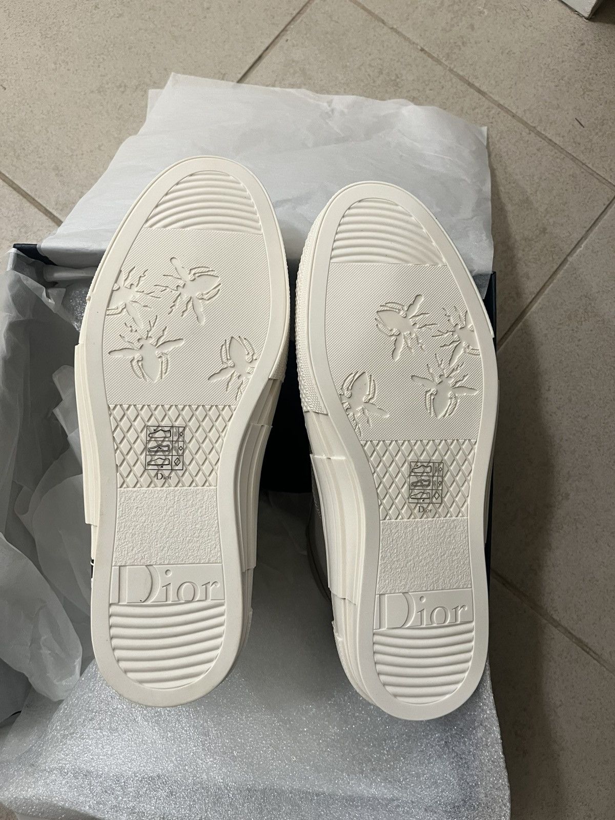 Dior Christian Dior Canvas Sneaker Sz 40(7us) Size US 7 / EU 40 - 8 Thumbnail