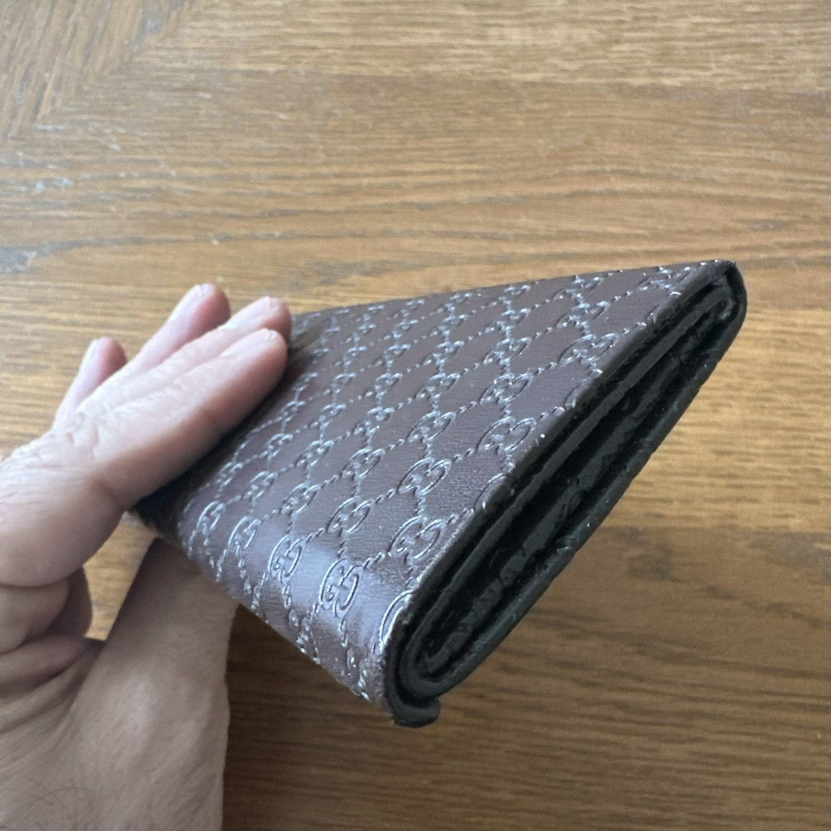 Gucci GUCCI Collapsible Triangular Leather SUNGLASS Case ONLY Size ONE SIZE - 16 Thumbnail