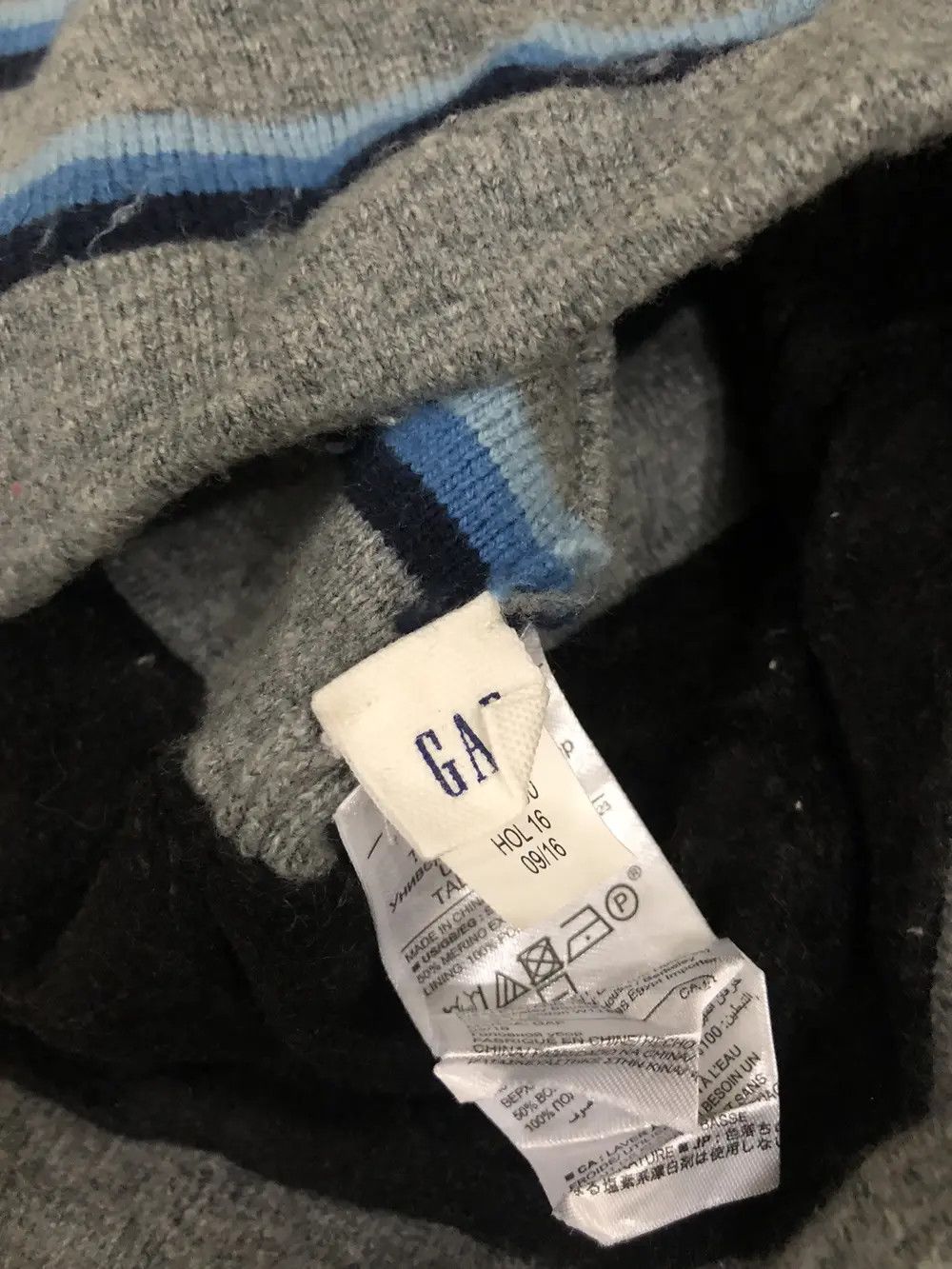 Gap vintage Gap Striped Design beanie Hat Size ONE SIZE - 4 Thumbnail