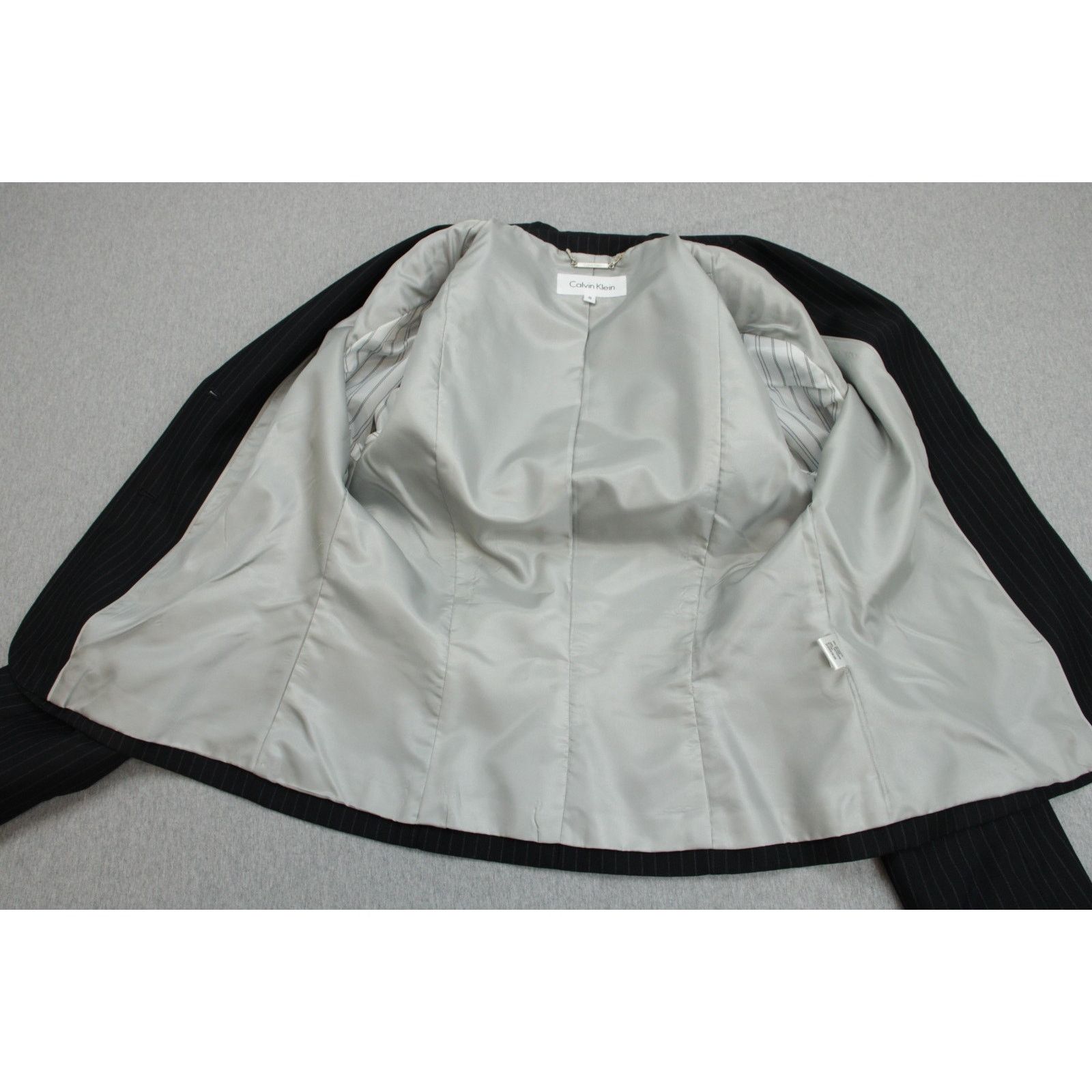 Calvin Klein Calvin Klein Blazer Womens Size 8 Black Pinstripe Lined Size M / US 6-8 / IT 42-44 - 4 Thumbnail