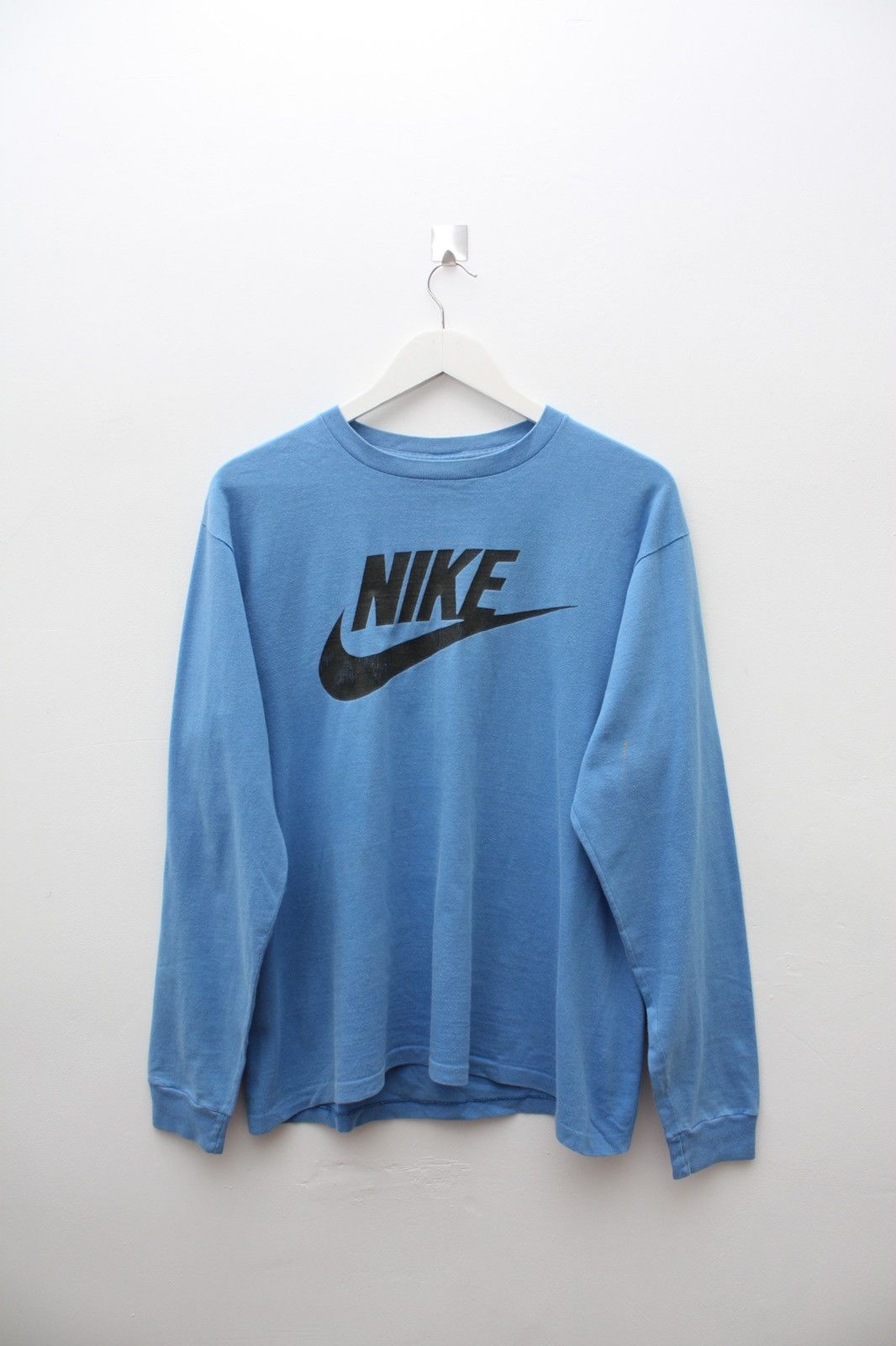 Nike × Vintage Vintage Nike 1980 Blue Tag Long Sleeve Single Stitch Size US M / EU 48-50 / 2 - 1 Thumbnail