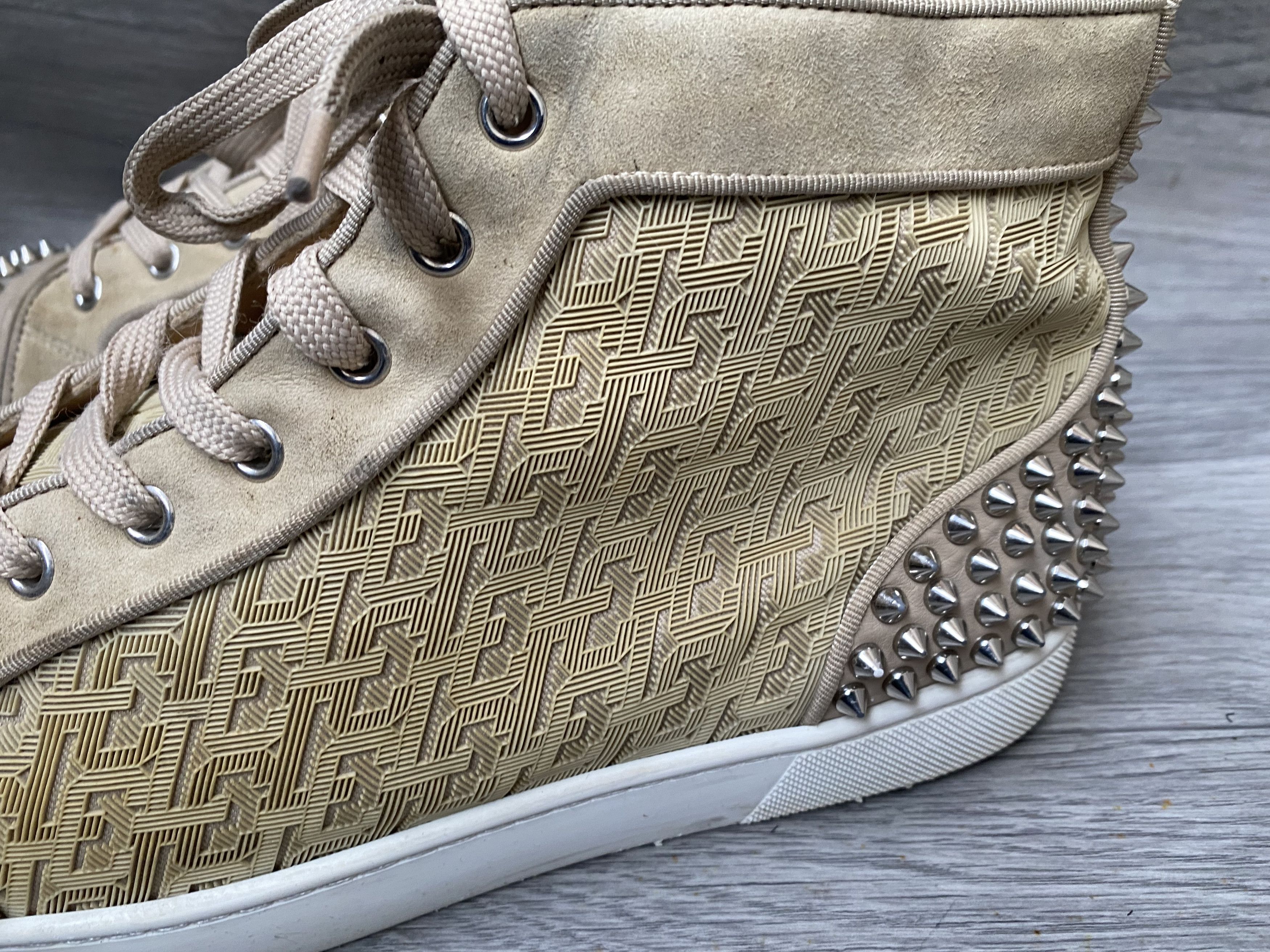 Christian Louboutin Christian loubotin beige hi-top sneakers Size US 11 / EU 44 - 9 Thumbnail