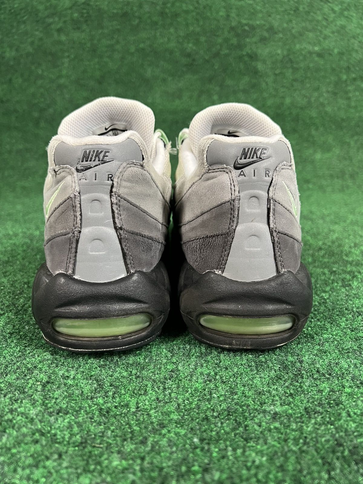 Nike Nike Air Max 95 Fresh Mint White Granite Dust Grey Size 11.5 Size US 11.5 / EU 44-45 - 5 Thumbnail