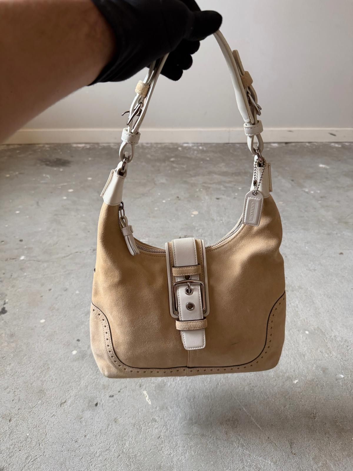 Coach Coach Suede Hampton Hobo Shoulder Bag Beige/White Size ONE SIZE - 5 Thumbnail
