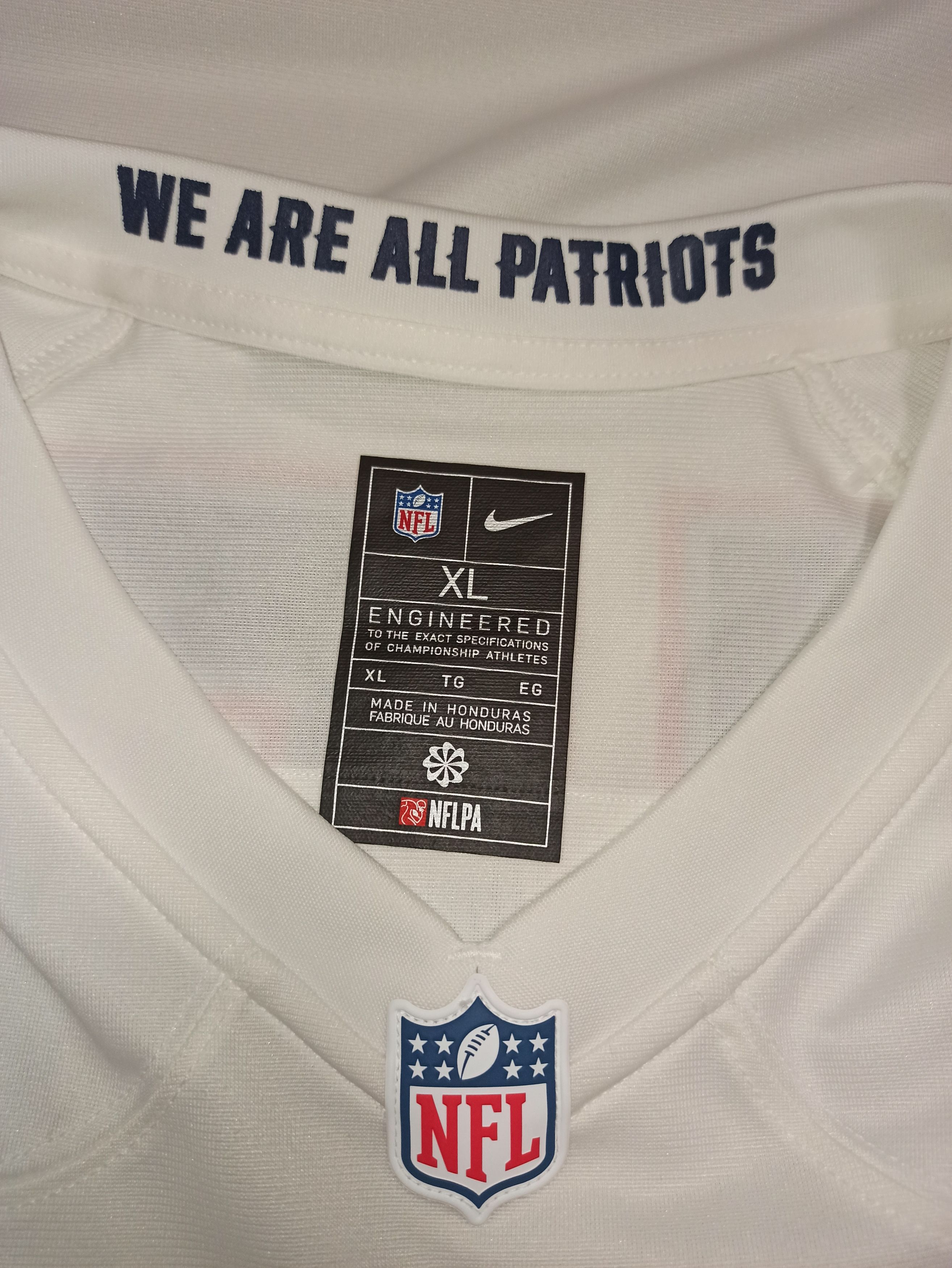 Nike Nike Tom Brady White New England Patriots Retired Jersey Size US XL / EU 56 / 4 - 7 Thumbnail