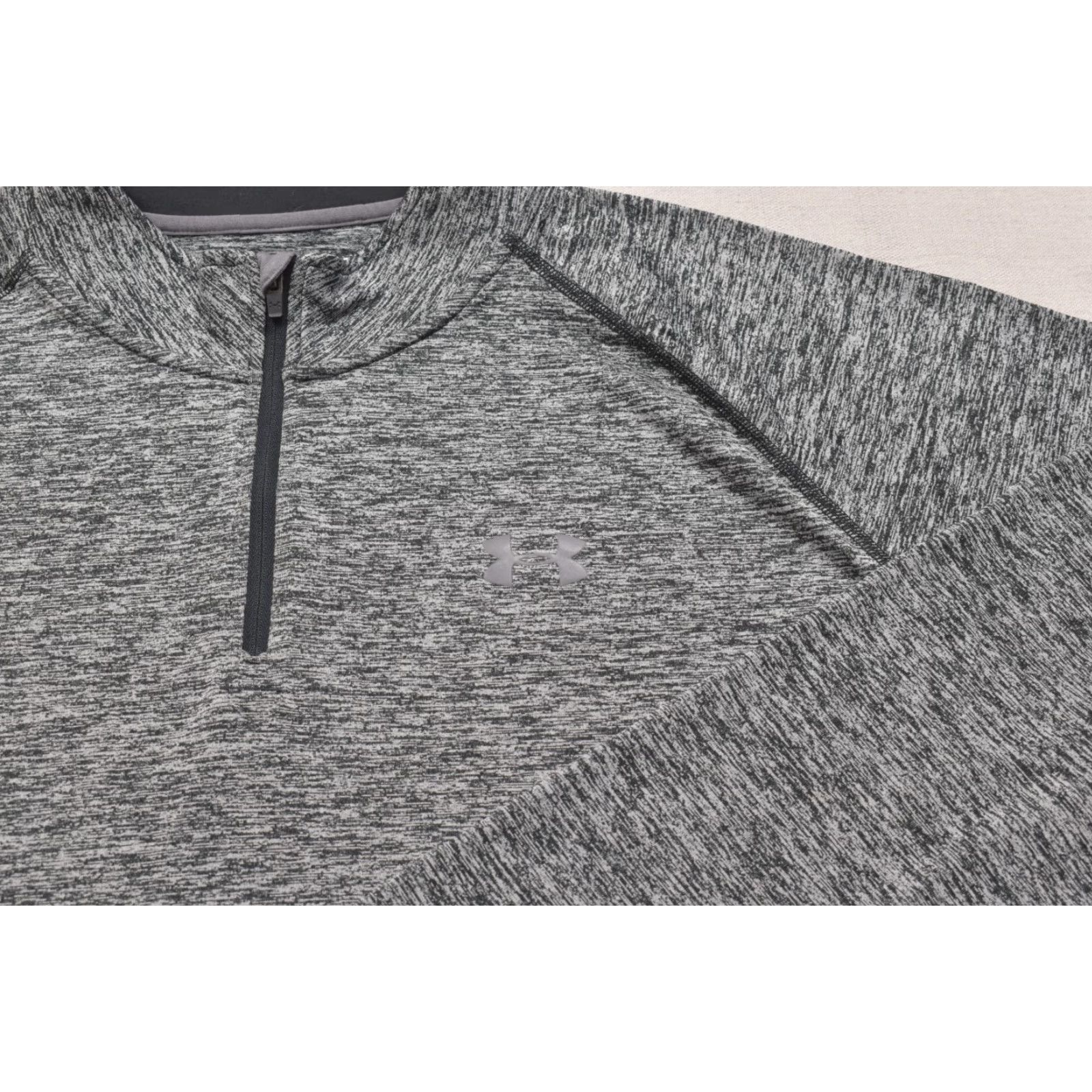 Under Armour Under Armour Mens 2XL Gray Space Dye Quarter Zip Pullover Mock Neck Long Sleeve Pullover HeatGear Casual Sweater Black/Gray (if color known) Size US XXL / EU 58 / 5 - 6 Thumbnail