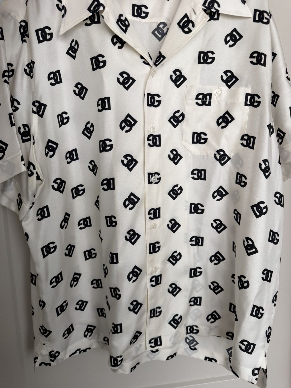 Dolce & Gabbana Dolce Gabana shirt with DG logo print Size US M / EU 48-50 / 2 - 5 Thumbnail