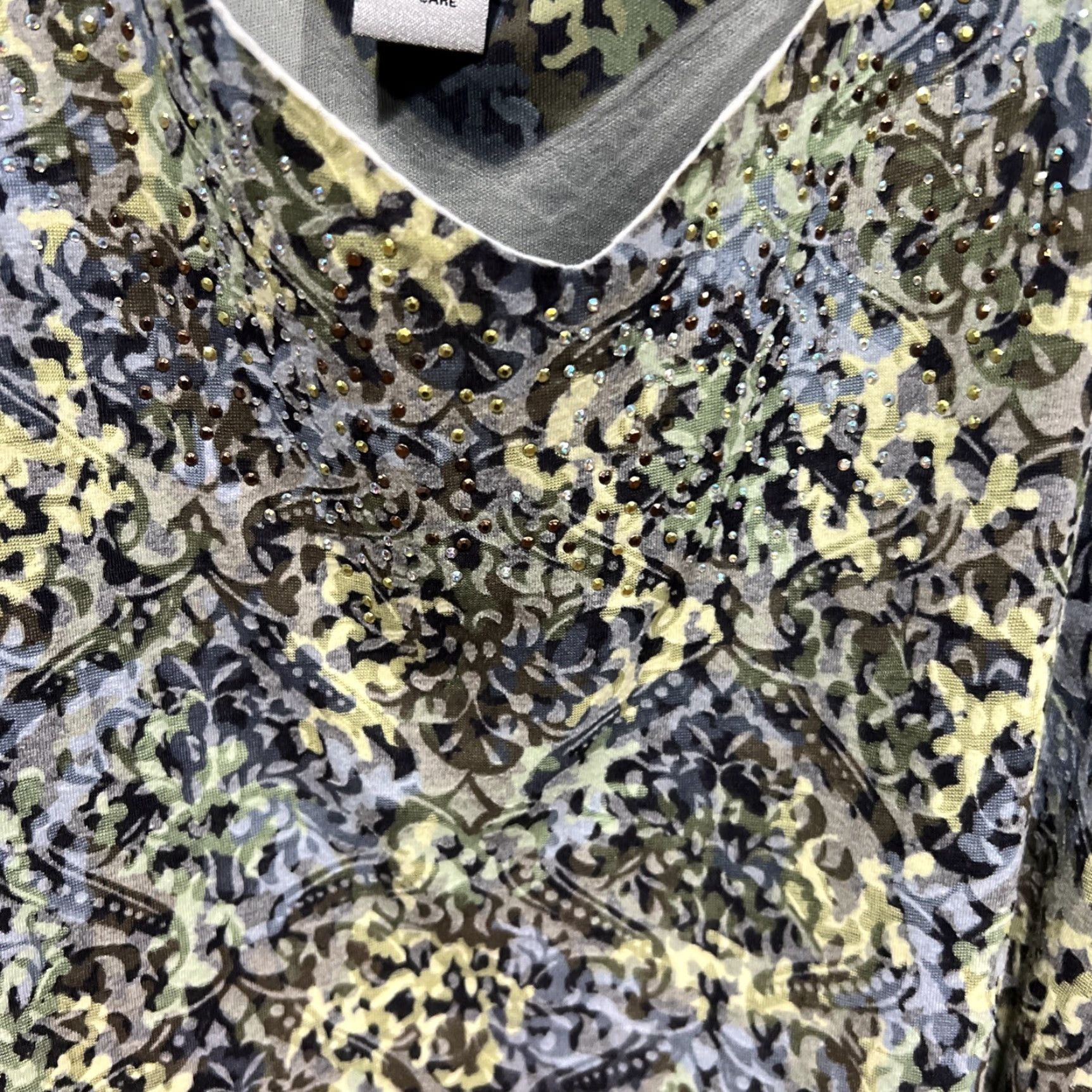 Vintage CATHERINES Blouse Tunic 4X Green Tie Dye 3/4 Sleeve Sequin V-Neck Pullover Womens Plus Size Size XXL / US 16-18 / IT 52-54 - 2 Thumbnail