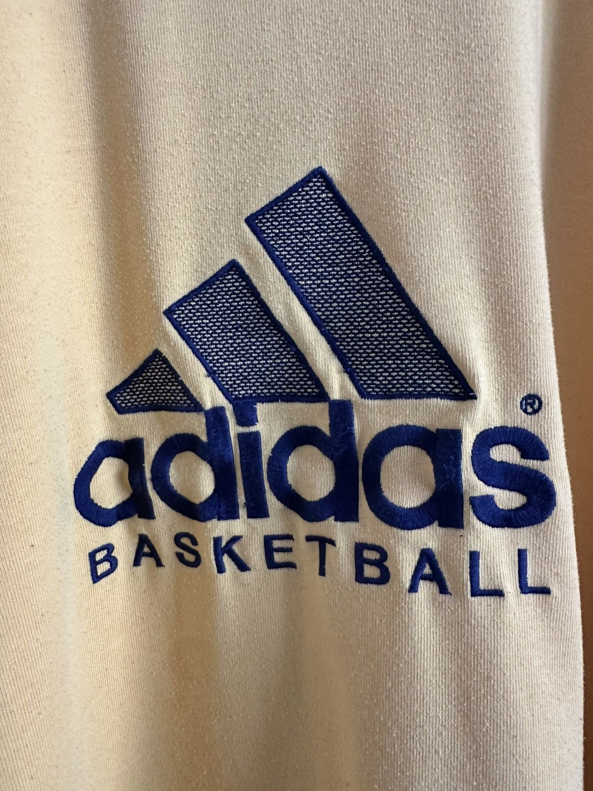 Adidas 90’s Adidas Basketball Vintage crewneck sweatshirt yellow Size US XL / EU 56 / 4 - 5 Thumbnail