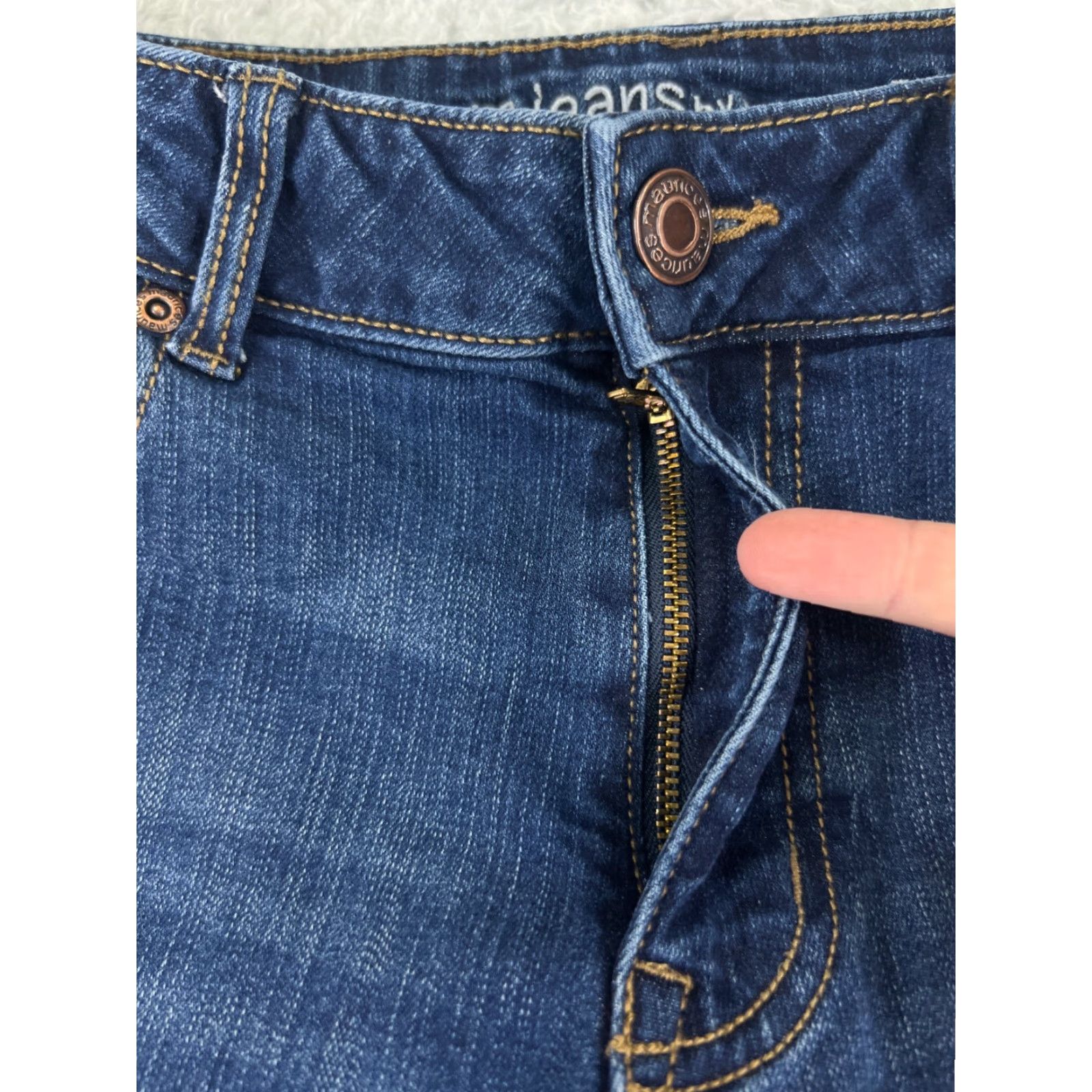 Vintage Maurices Jeans Women 8 Blue Denim Bootcut High Rise 27x30 Regular Stretch Cotton 5-Pocket Zipper Distressed Size 30" / US 8 / IT 44 - 5 Thumbnail