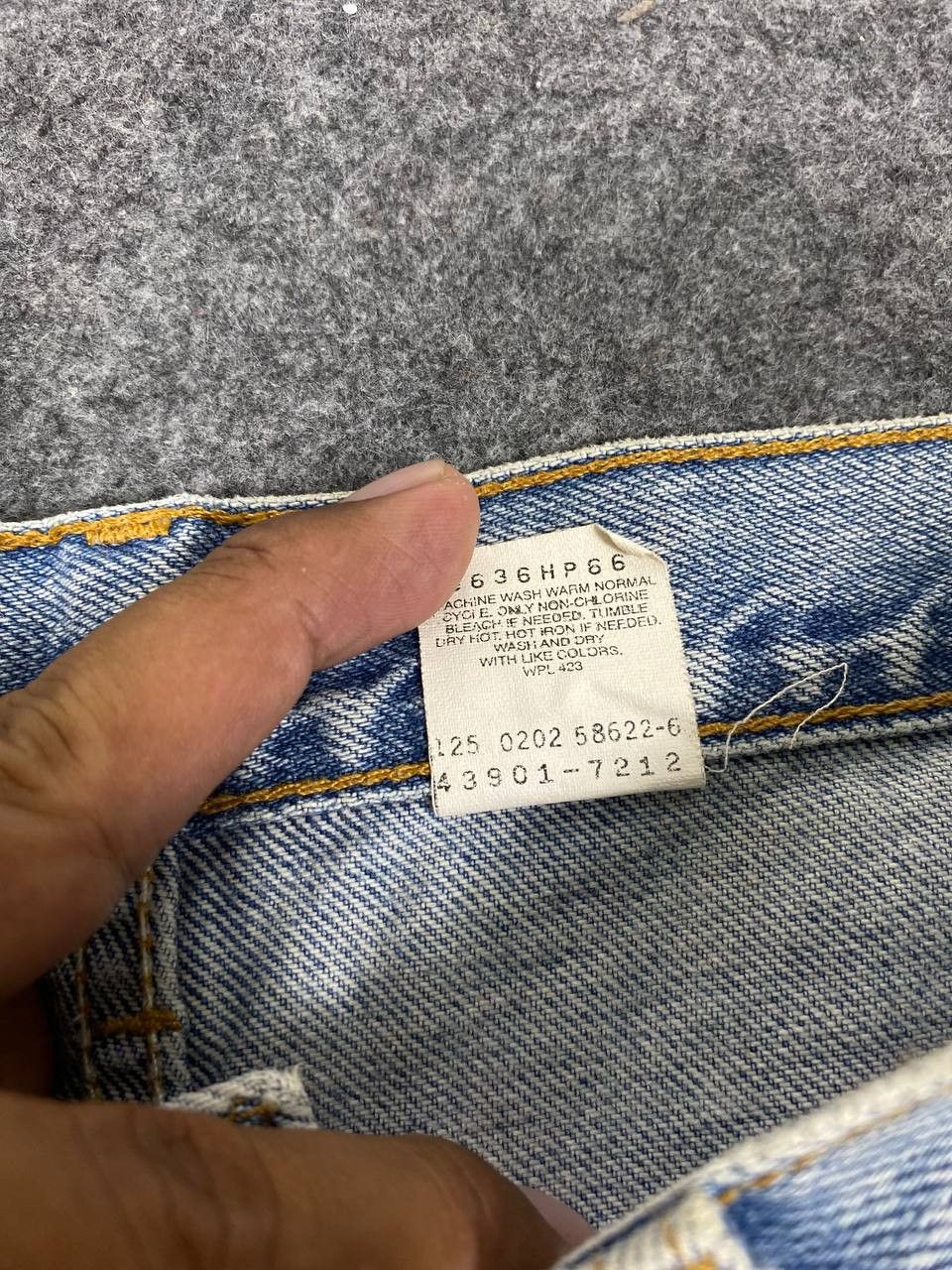 Levi's vintage levis 586 relaxed fit straight leg denim Size US 38 / EU 54 - 13 Thumbnail