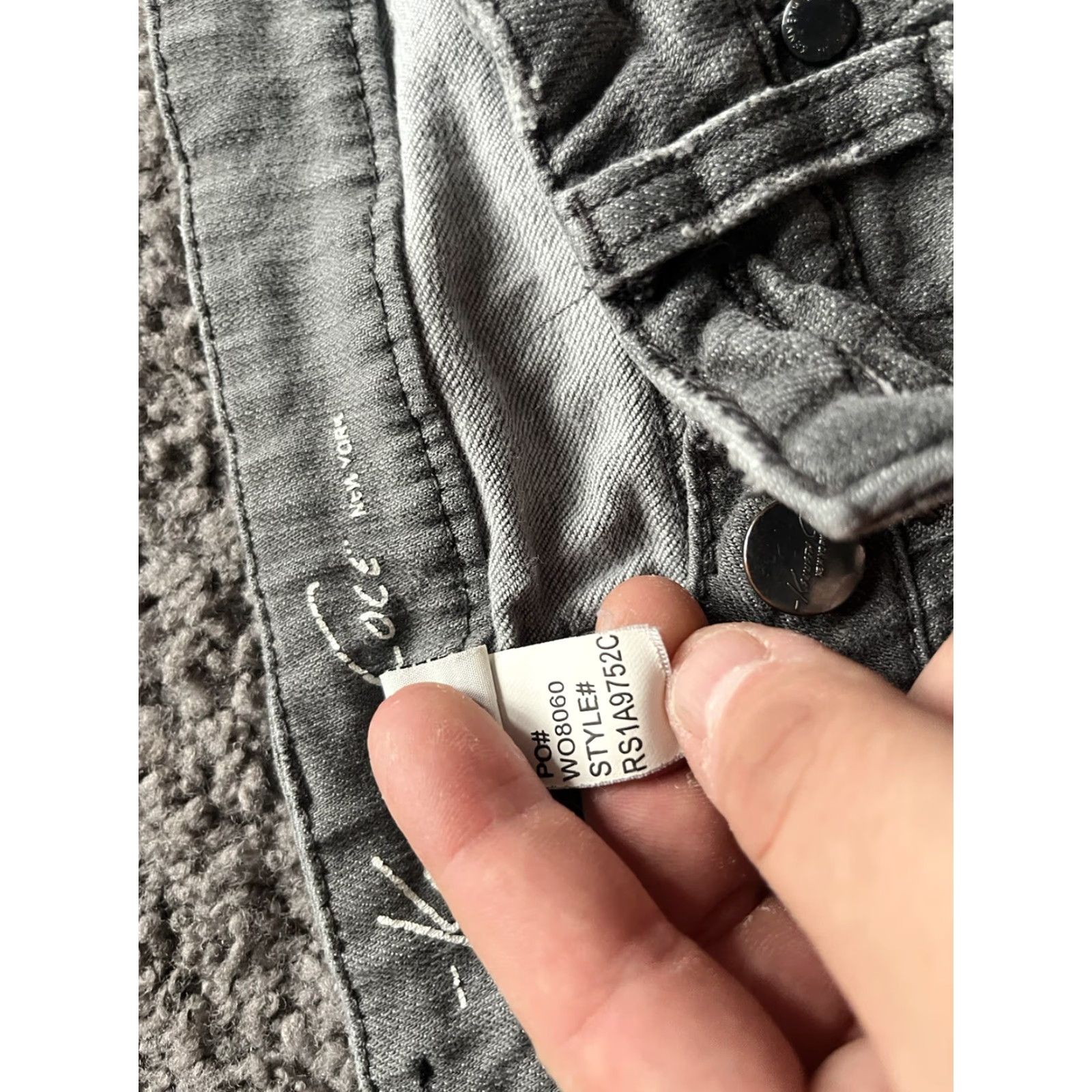 Kenneth Cole VINTAGE Kenneth Cole New York Women's Jeans Skinny Leg Regular Low Rise Gray Wash Stretch 26 Size Size 26" / US 2 / IT 38 - 6 Thumbnail