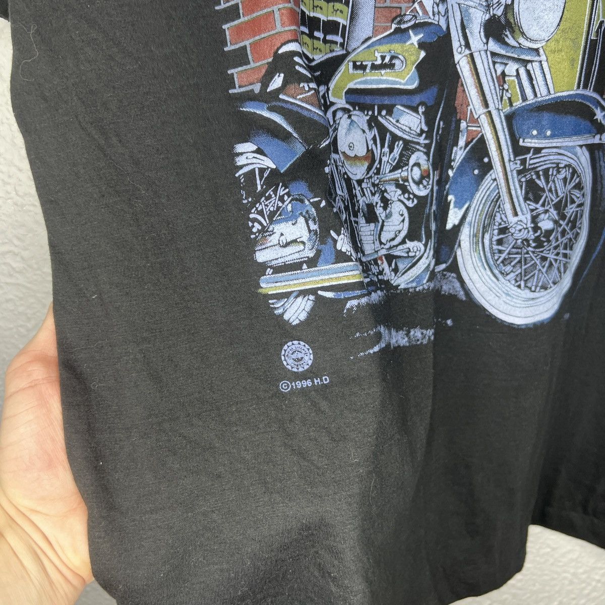 Harley Davidson × Vintage Vintage Harley Davidson Tshirt Tee 3D Emllem 1996 Gas Size US M / EU 48-50 / 2 - 5 Thumbnail