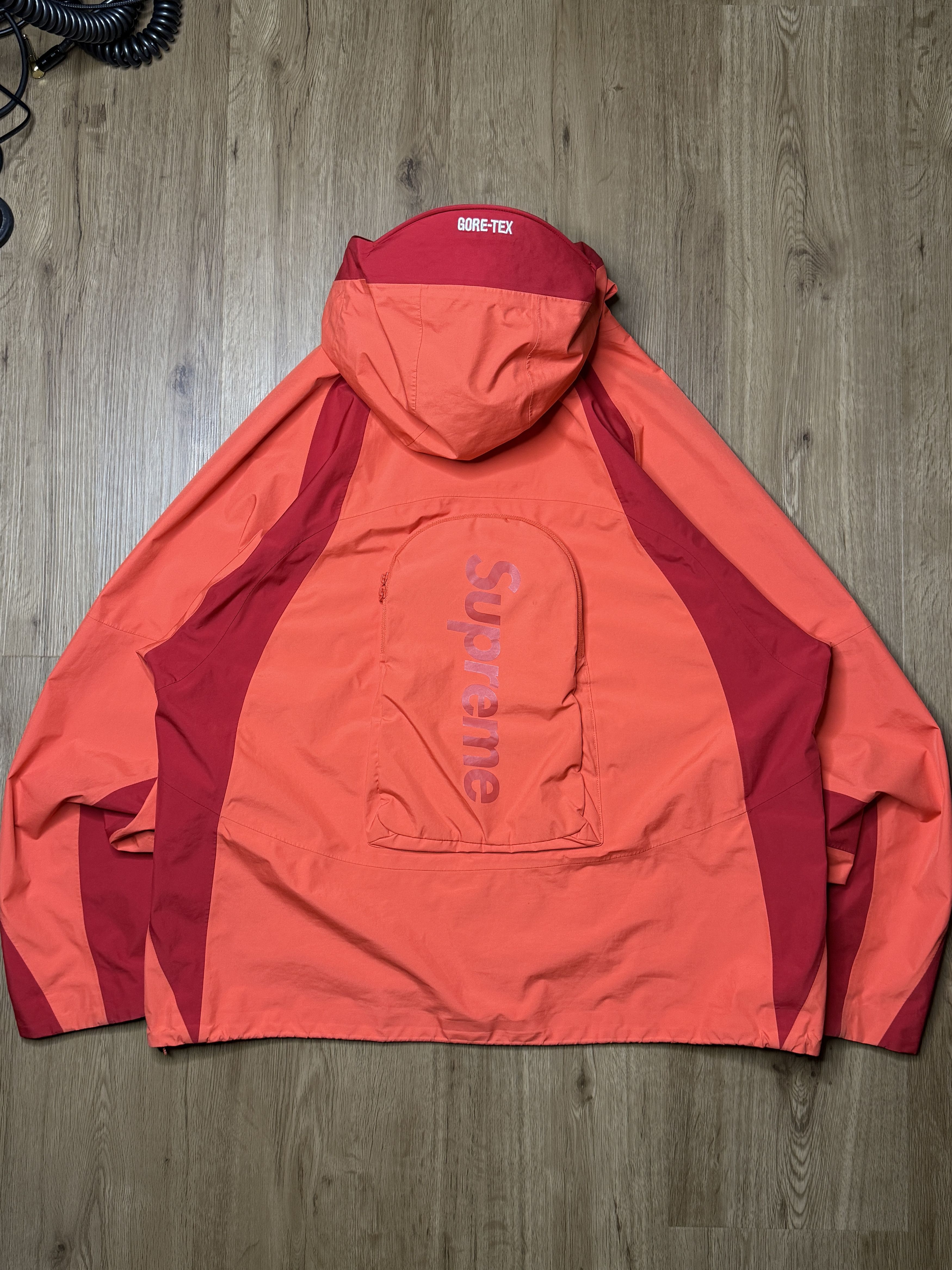 Goretex Supreme GORE-TEX PACLITE Jacket Size US XL / EU 56 / 4 - 2 Thumbnail