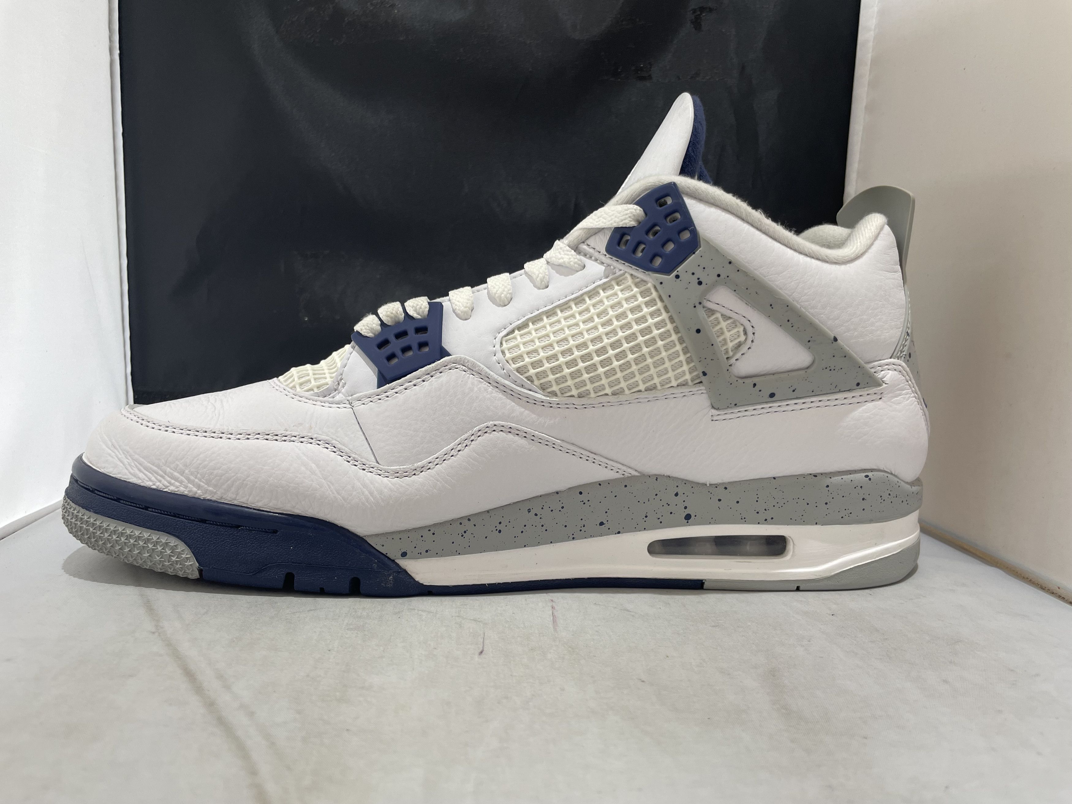 Jordan Brand Air Jordan 4 Retro 'Midnight Navy' Size US 13 / EU 46 - 1 Thumbnail