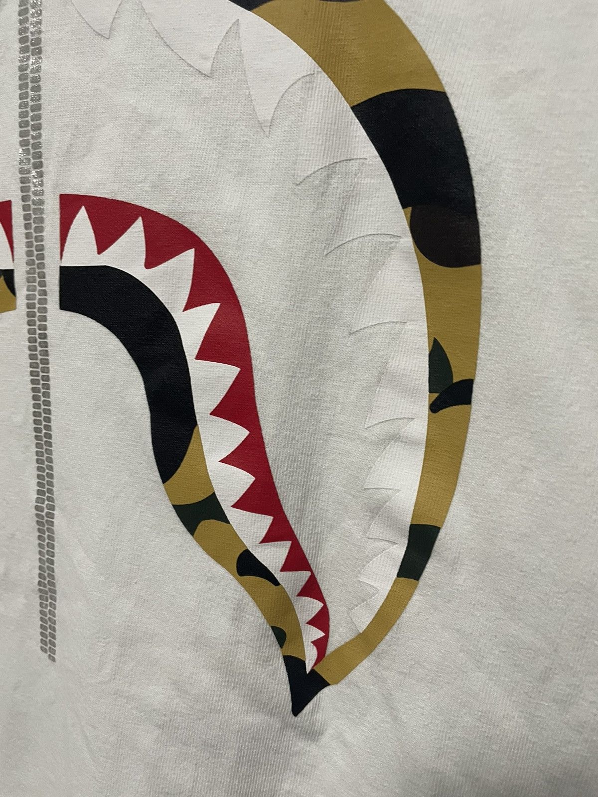 Bape 1st Camo Shark Tee Bape T Shirt Size US L / EU 52-54 / 3 - 8 Thumbnail