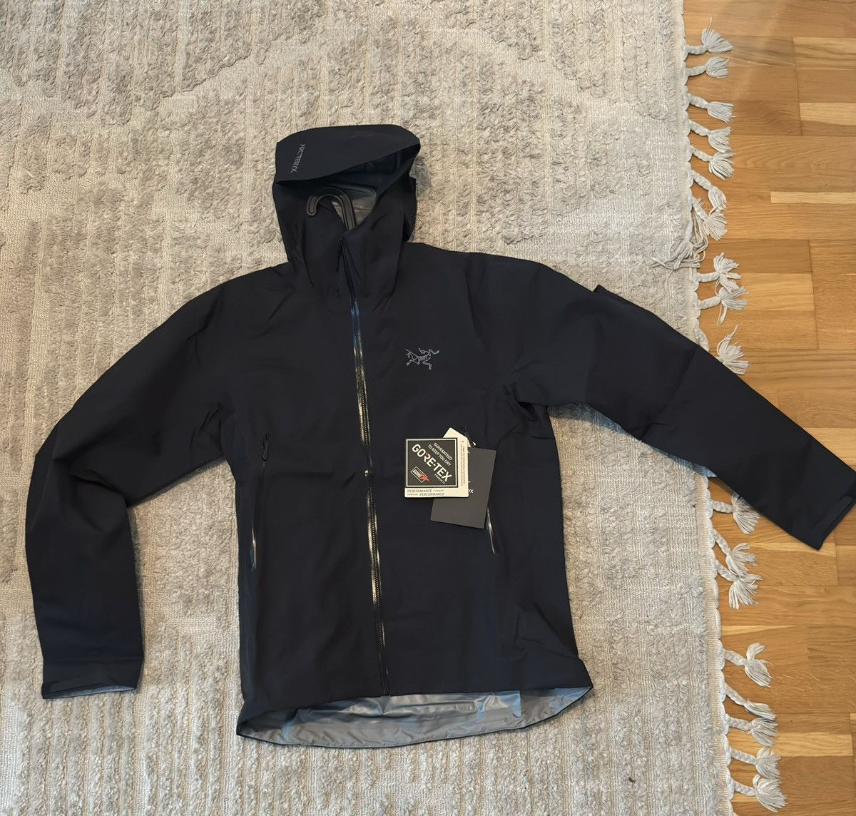 Arc'teryx Beta Jacket Men's Black 2025 Size US M / EU 48-50 / 2 - 1 Thumbnail