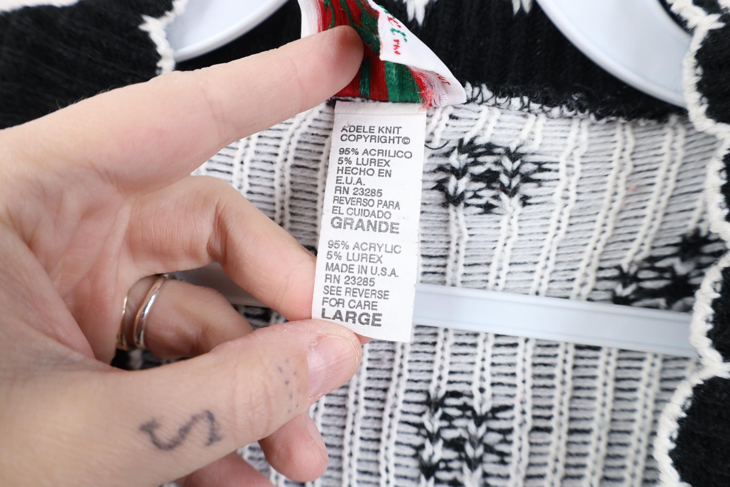 Vintage Vintage 90s Christmas Bear Present Knit Cardigan Sweater USA Size L / US 10 / IT 46 - 8 Thumbnail