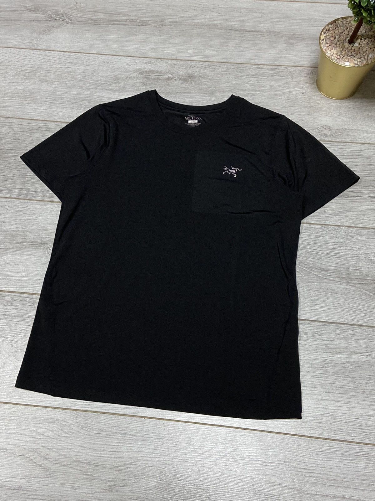 Arc'teryx Arcteryx bird big logo nylon track t-shirt sport reflective Size US L / EU 52-54 / 3 - 3 Thumbnail