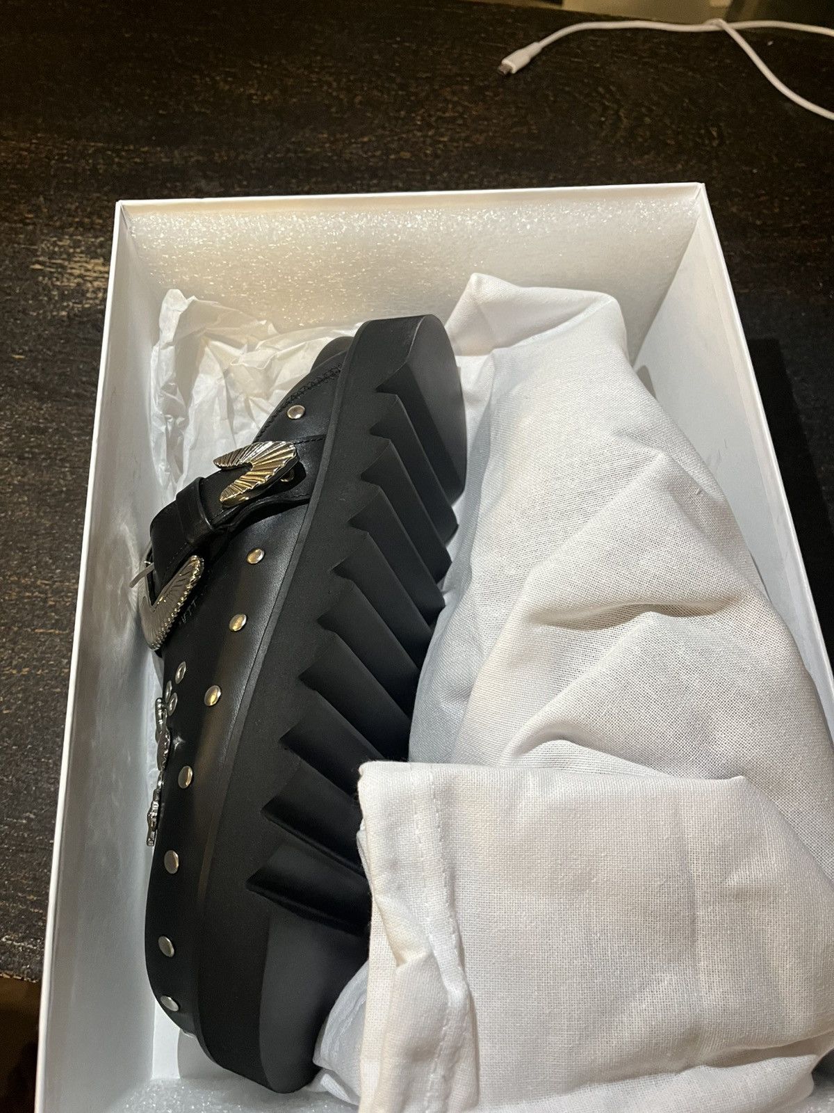 Toga New Toga Virilis Size US 8 / EU 41 - 3 Thumbnail
