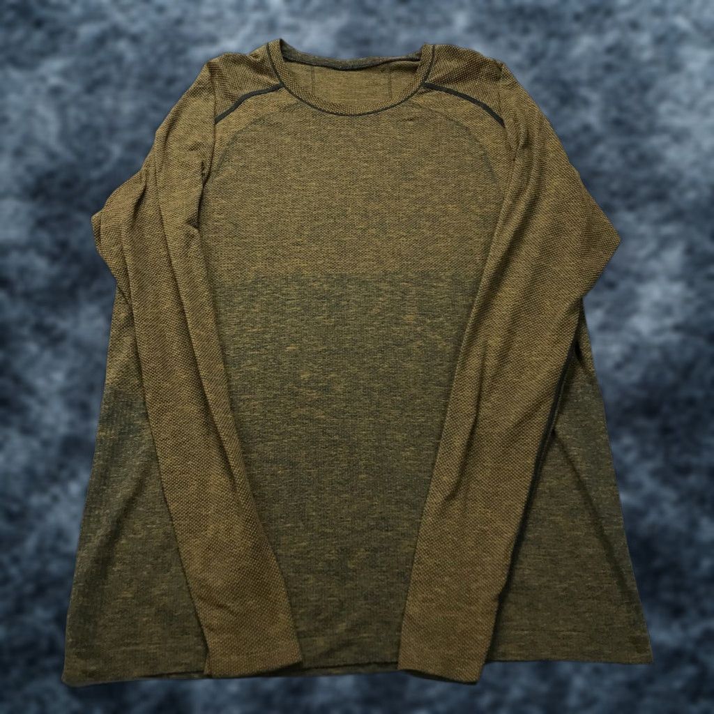 Lululemon Lululemon Shirt Mens Large Brown Long Sleeve Metal Vent Athleisure Gym Yoga Size US L / EU 52-54 / 3 - 1 Thumbnail