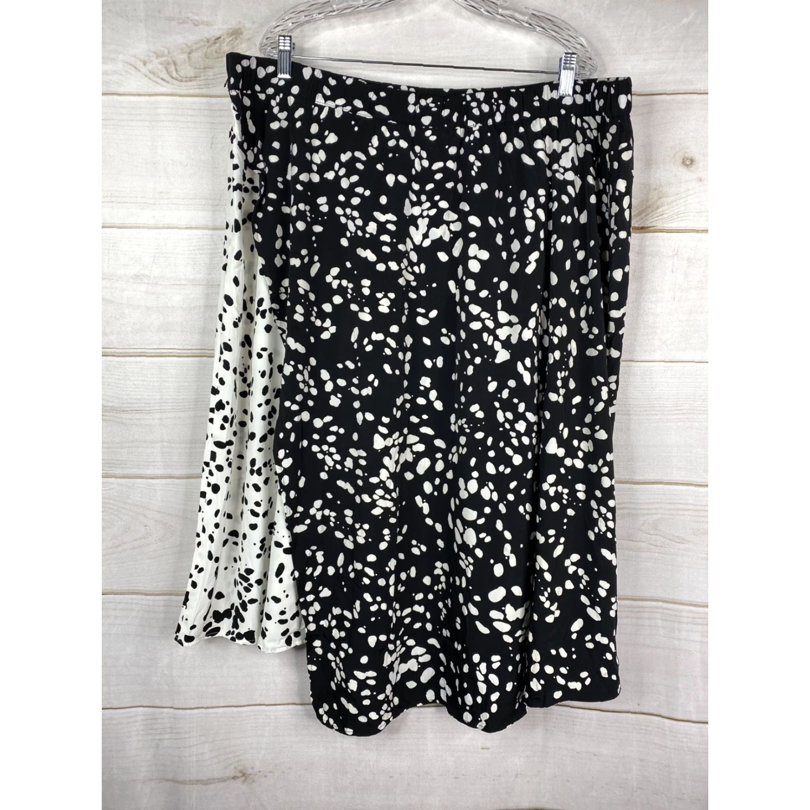 Alfani Alfani Skirt Womens 22W Black White Animal Print Midi Wrap Elastic Waist Zipper Pattern Multicolor Clothes m Size 40" / US 18 - 3 Thumbnail