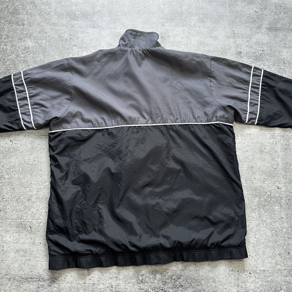 Other Vintage Nike Retro Track Jacket Black Gray Men’s Size L Size US L / EU 52-54 / 3 - 18 Thumbnail