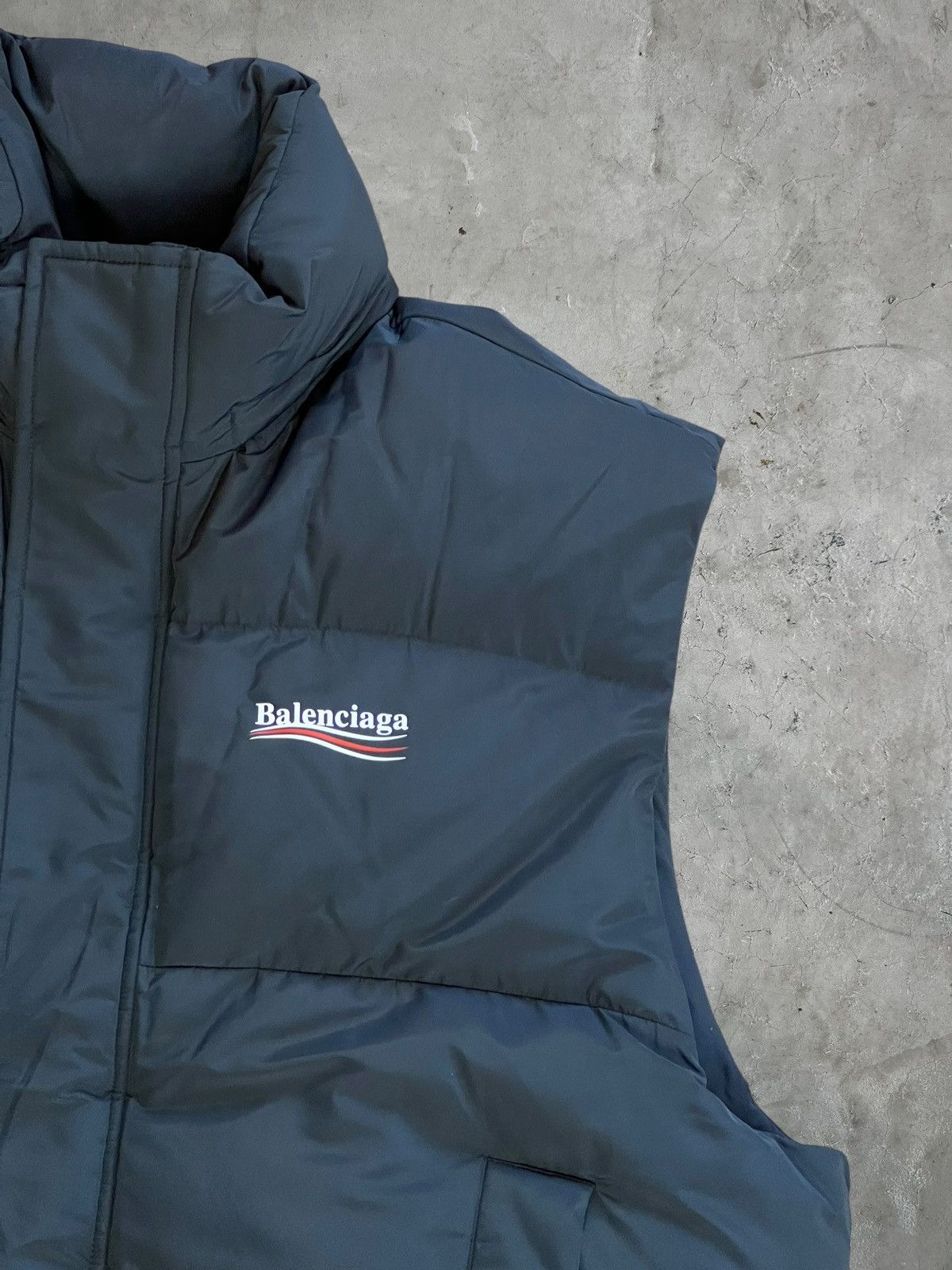 Balenciaga Balenciaga Campaign Logo Puffer Vest Size US L / EU 52-54 / 3 - 3 Thumbnail
