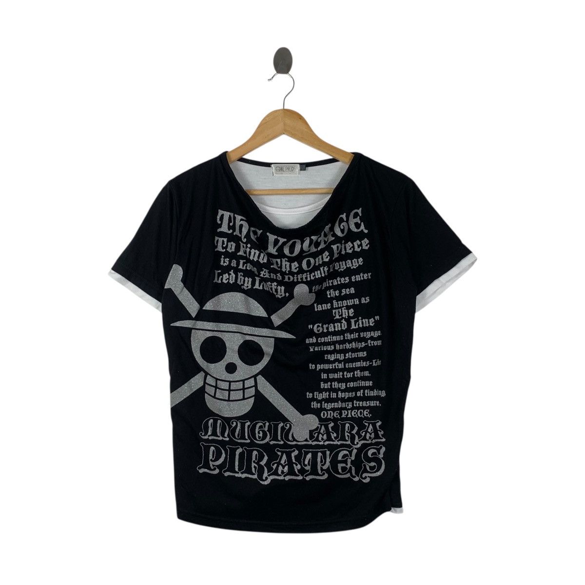 Anime ONE PIECE ANIME Luffy Straw Hat Pirates Crew Voyage Tee Size S / US 4 / IT 40 - 1 Thumbnail