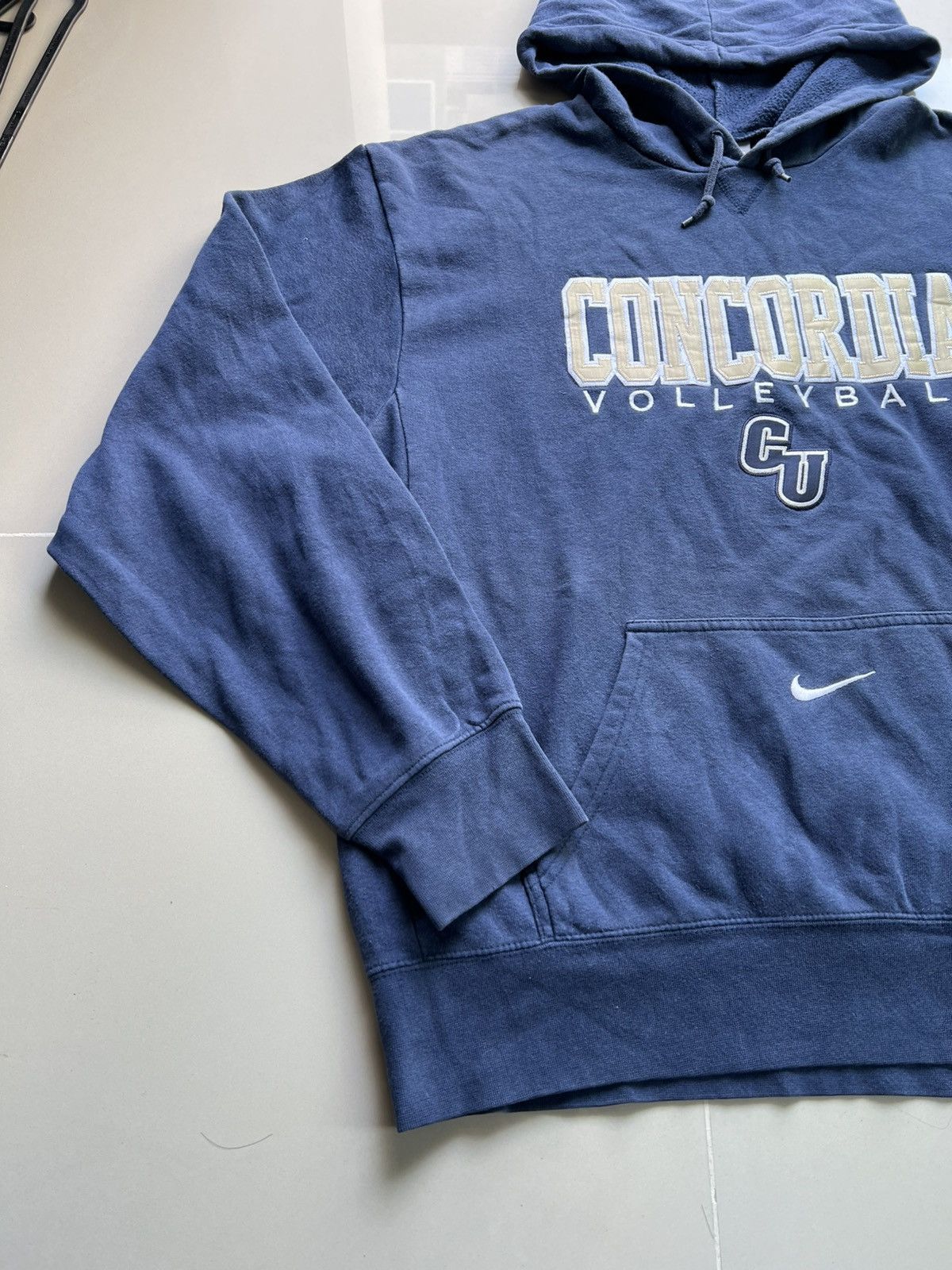 Nike Faded Vintage Nike Team Concordia VolleyBall Hoodie Size US L / EU 52-54 / 3 - 7 Thumbnail