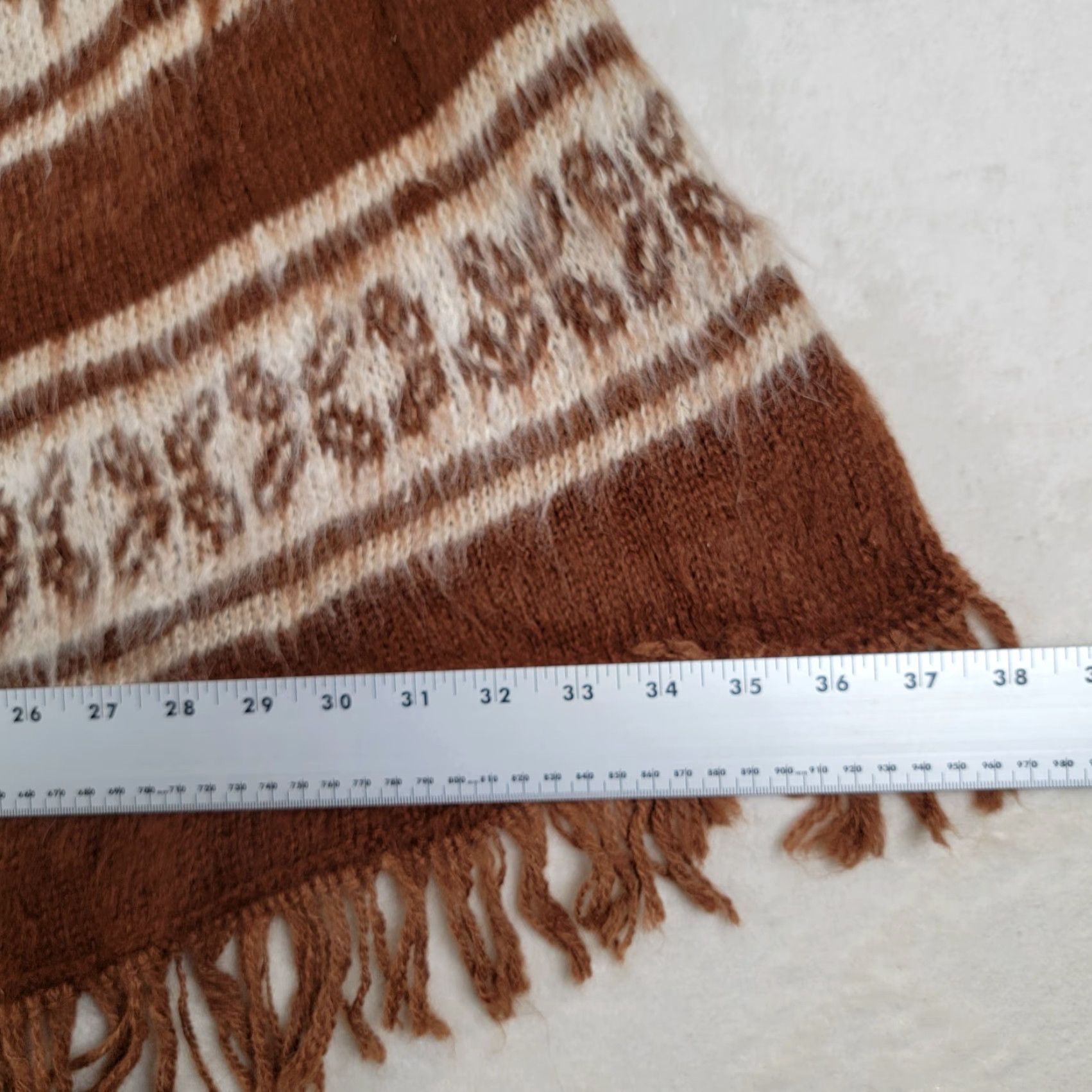 Vintage VINTAGE Long Poncho 100% Alpaca Brown White Fringe Knit Cape One Size Women Bohemian Tribal Art-to-Wear Designer Flare Autumn Winter Size ONE SIZE - 6 Thumbnail