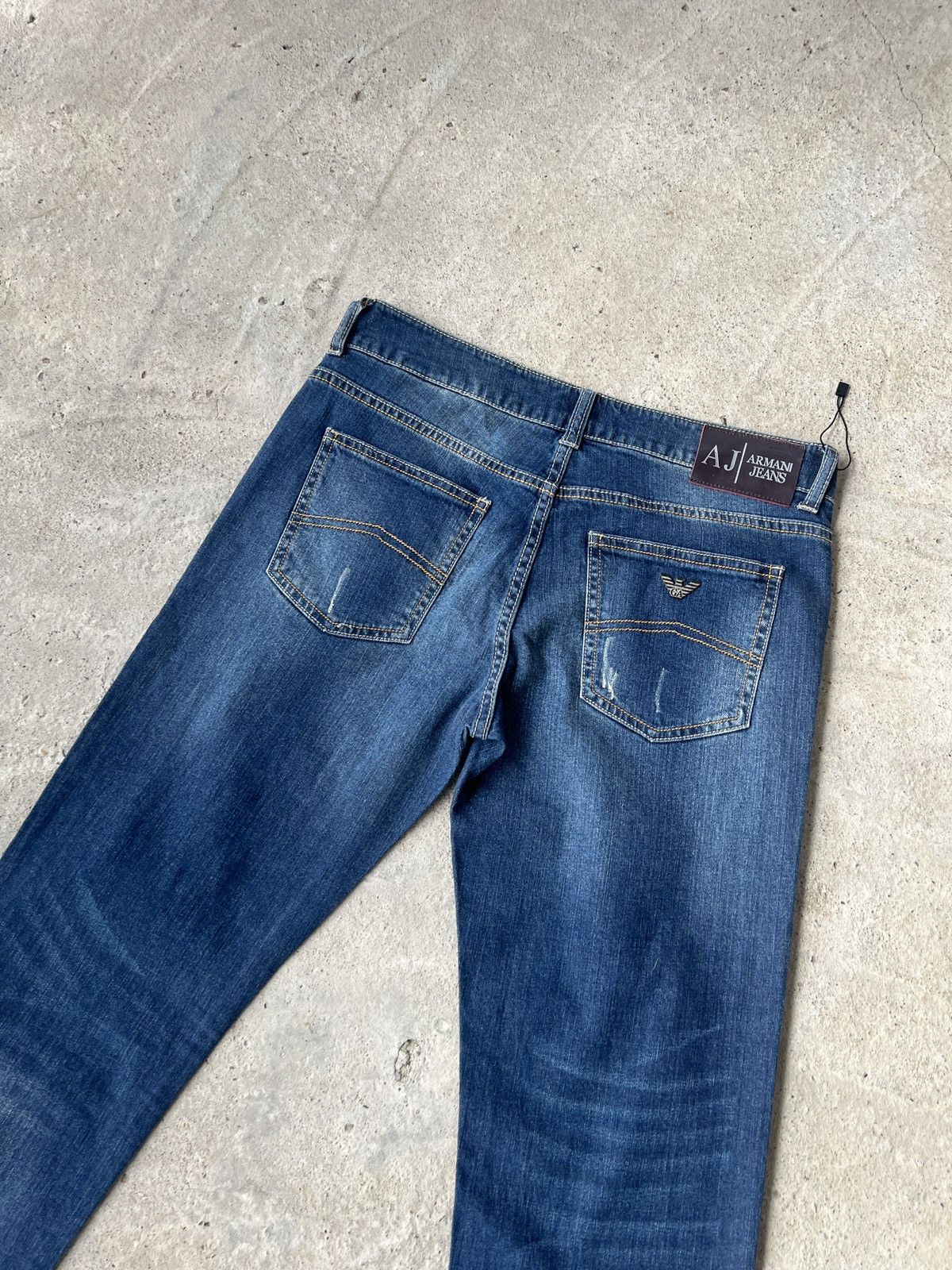 Armani Armani Jeans Size 28" / US 6 / IT 42 - 2 Thumbnail