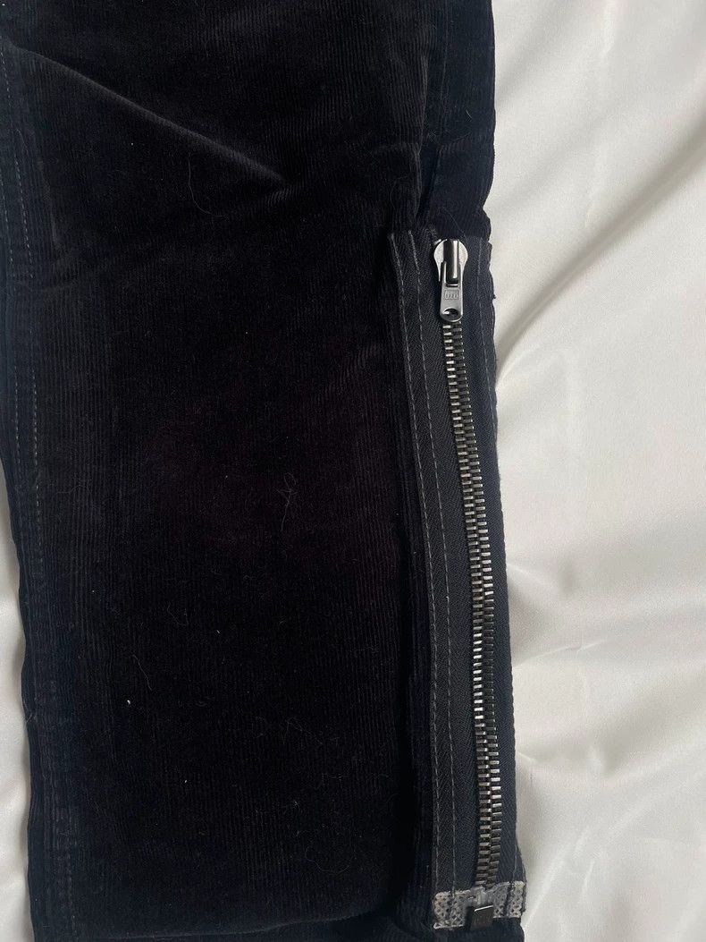 Number (N)ine Number (N)ineSize 2Corduroy pants 2503-Nextarrow Size US 30 / EU 46 - 3 Thumbnail