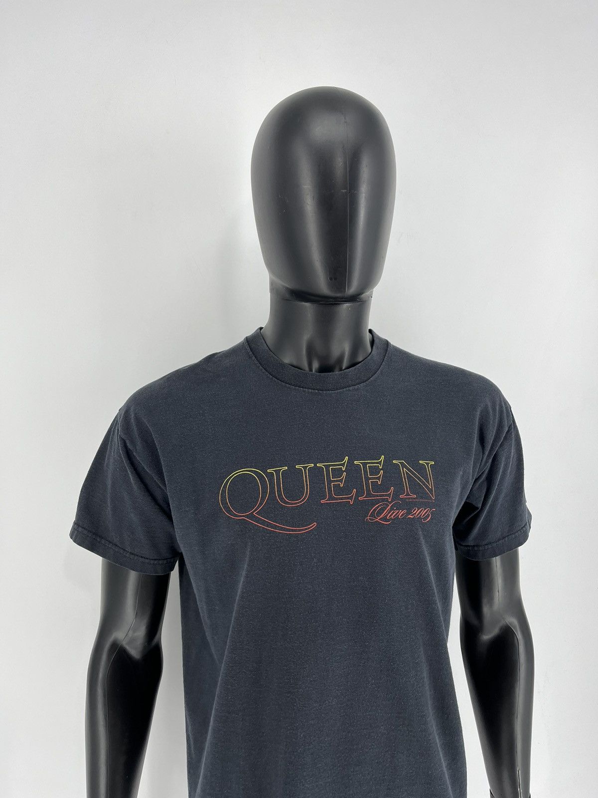 Band Tees Vintage 2005 Queen Tour Band Tee Dead Horror Print Band Rock Size US M / EU 48-50 / 2 - 3 Thumbnail