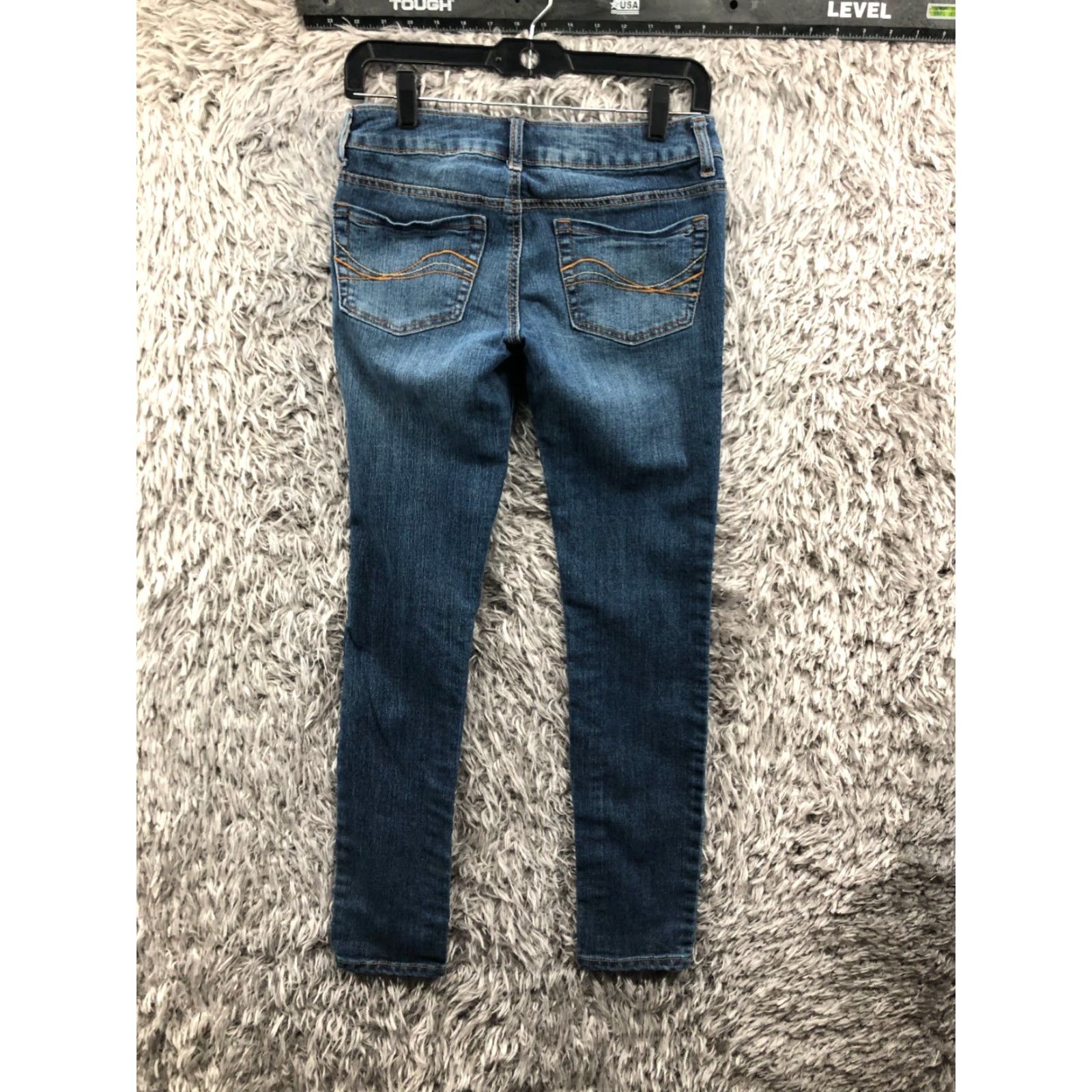 Vintage SO Jeans Skinny Size 5 Juniors Medium Wash Blue Low Rise Rhinestone Jeans Womens Clothing Size 27" / US 4 / IT 40 - 7 Thumbnail
