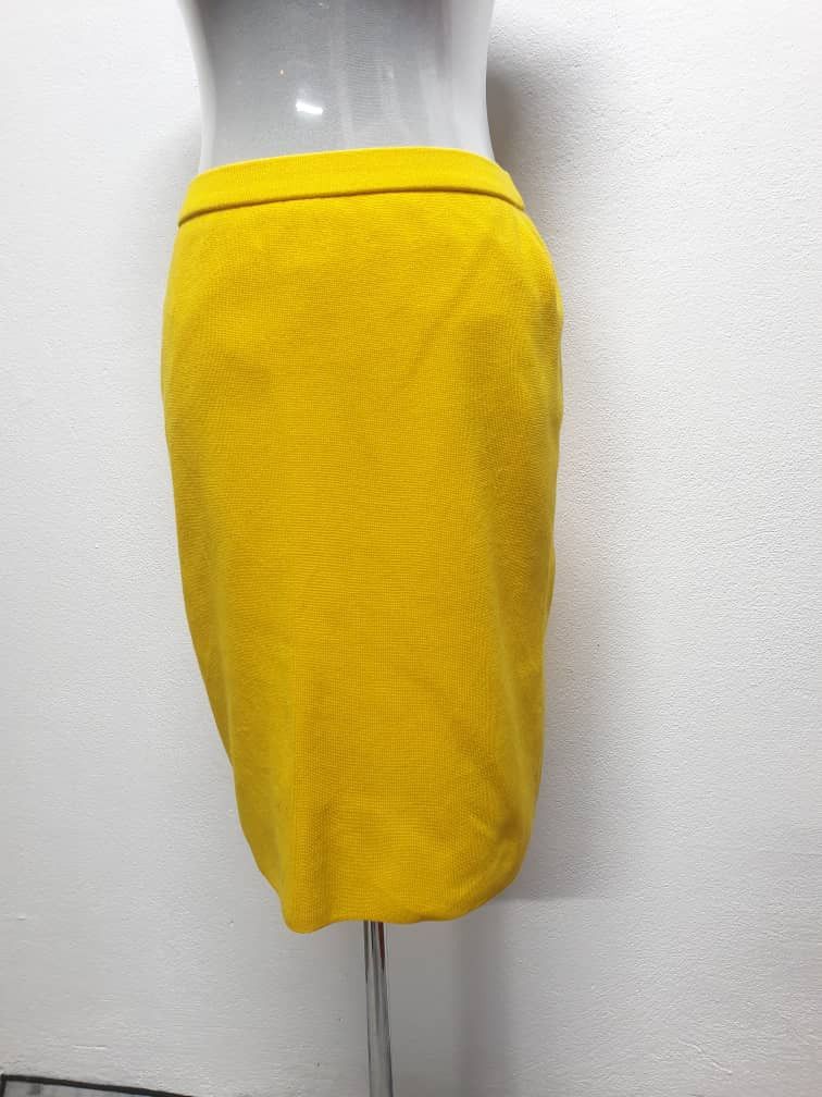 Yves Saint Laurent Yves Saint Laurent yellow Colour Luxury Skirt Size 28" / US 6 / IT 42 - 7 Thumbnail