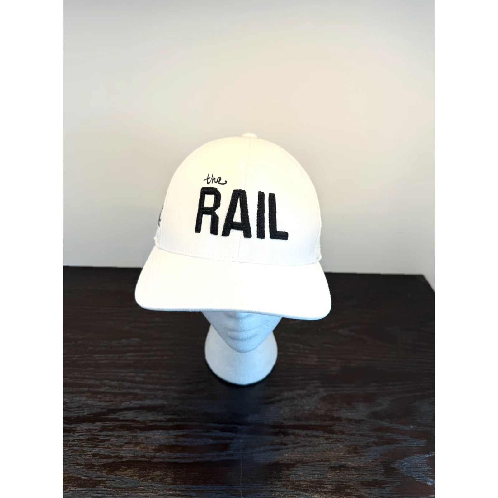 G/FORE G/Fore Snapback Hat Men's One Size White Adjustable Flexfit 110 Golf Resort Classic Size ONE SIZE - 2 Thumbnail