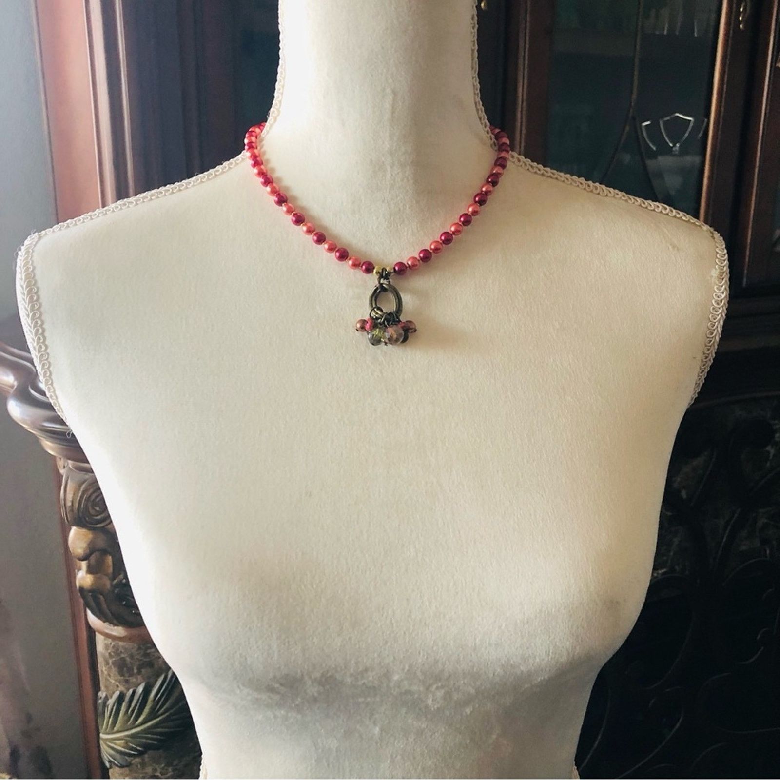 Handmade Handcrafted repurpose beaded cluster pendant Pearl necklace Size ONE SIZE - 5 Thumbnail