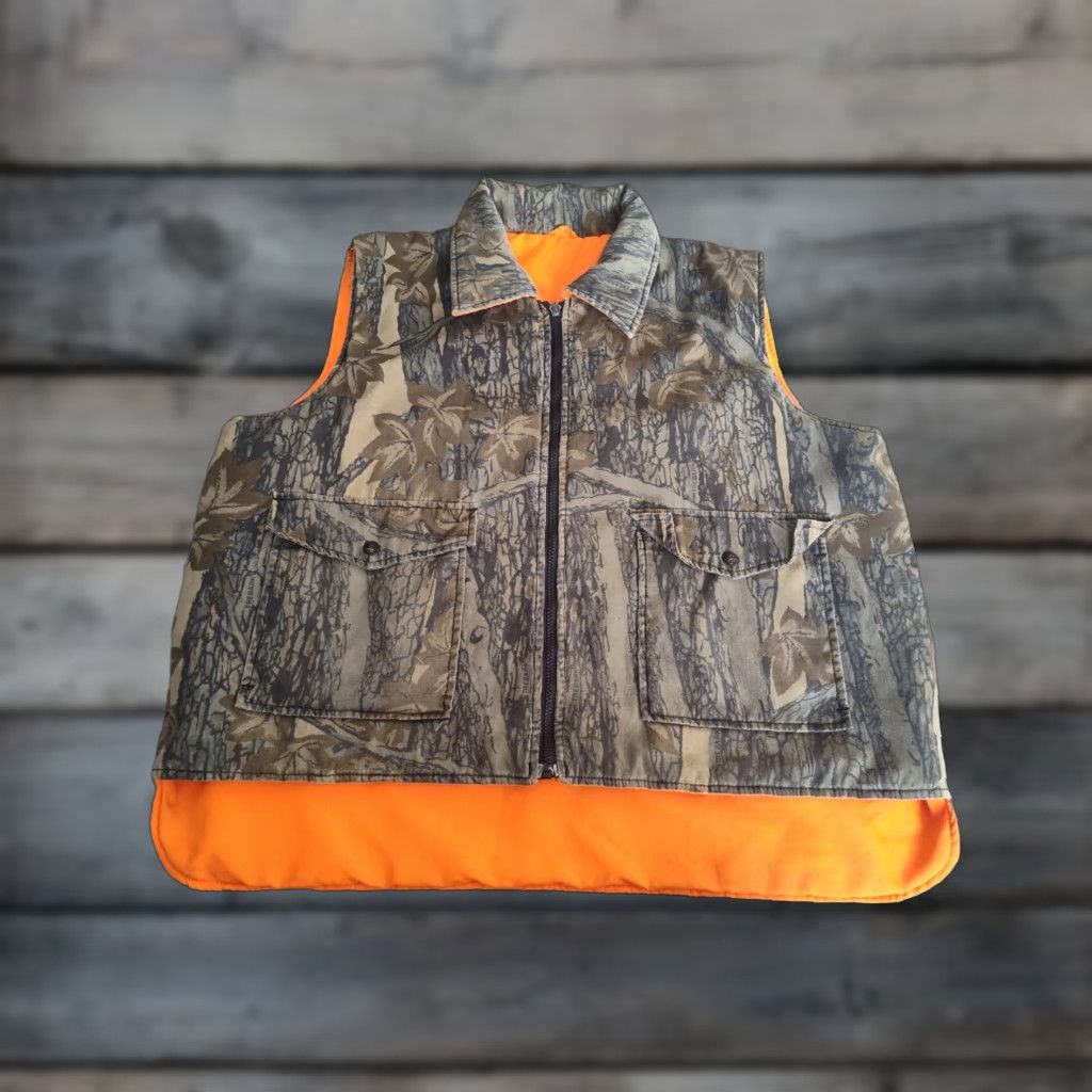 Vintage Winchester Vest Trebark Camo Blaze Orange VTG 90s Reversible Zip XL Mens Nylon Puffer Vest Full Zip Insulated Pockets Zipper Short Sleeve? Size 46R - 1 Thumbnail