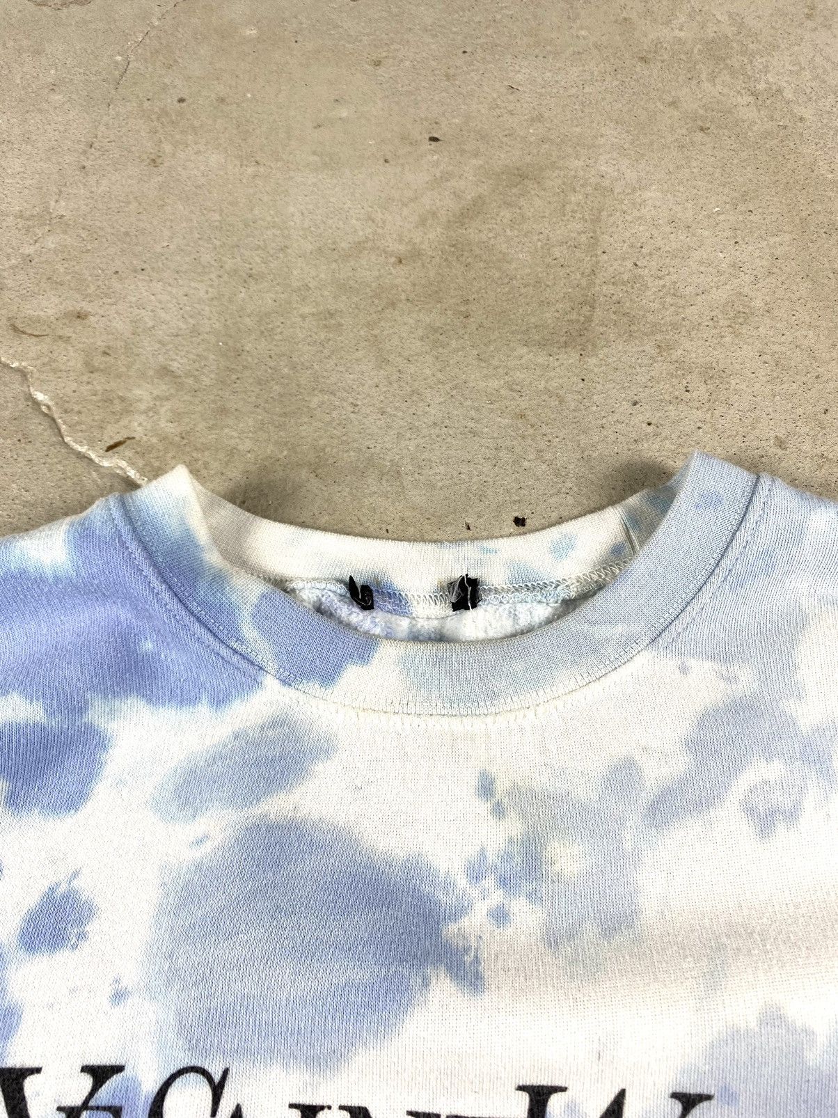 Band Tees Vintage Kanye West Ye Saint West Hidden Hills USA Sweatshirt Size US L / EU 52-54 / 3 - 8 Thumbnail