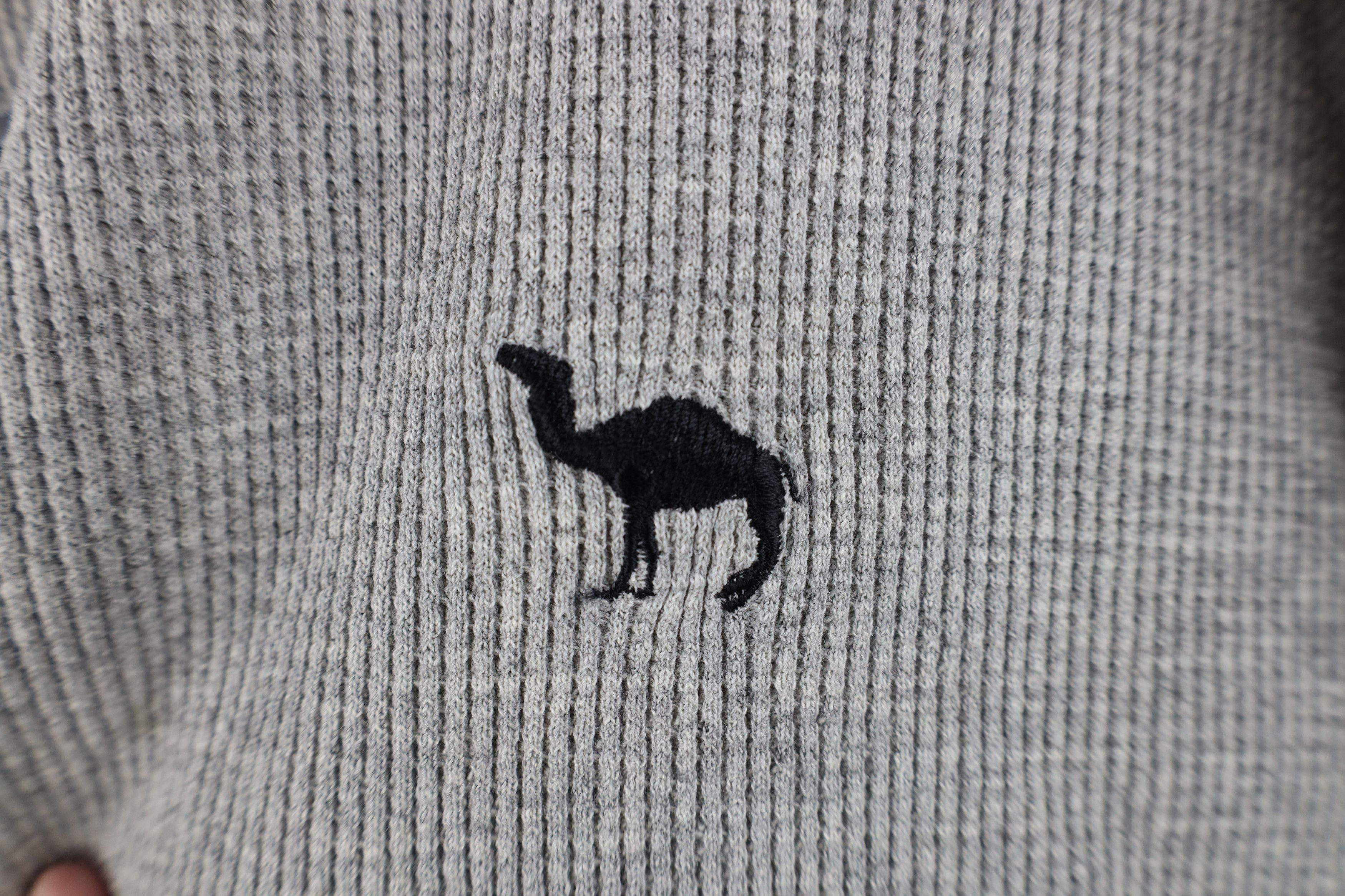 Vintage Vintage 90s Camel Cigarettes Waffle Knit Henley T-Shirt Size US L / EU 52-54 / 3 - 4 Thumbnail