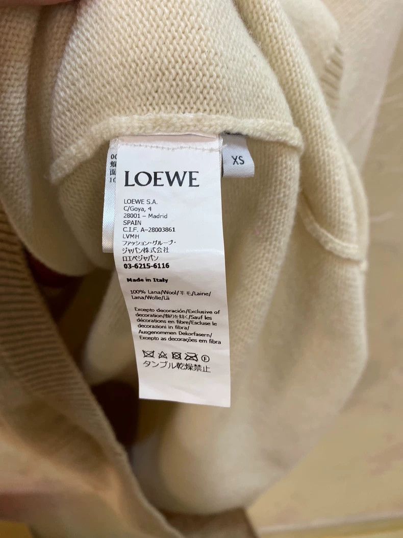 Loewe LOEWE Anagram Asymmetric Wool Knit Open Weave in beige Size XS / US 0-2 / IT 36-38 - 5 Thumbnail