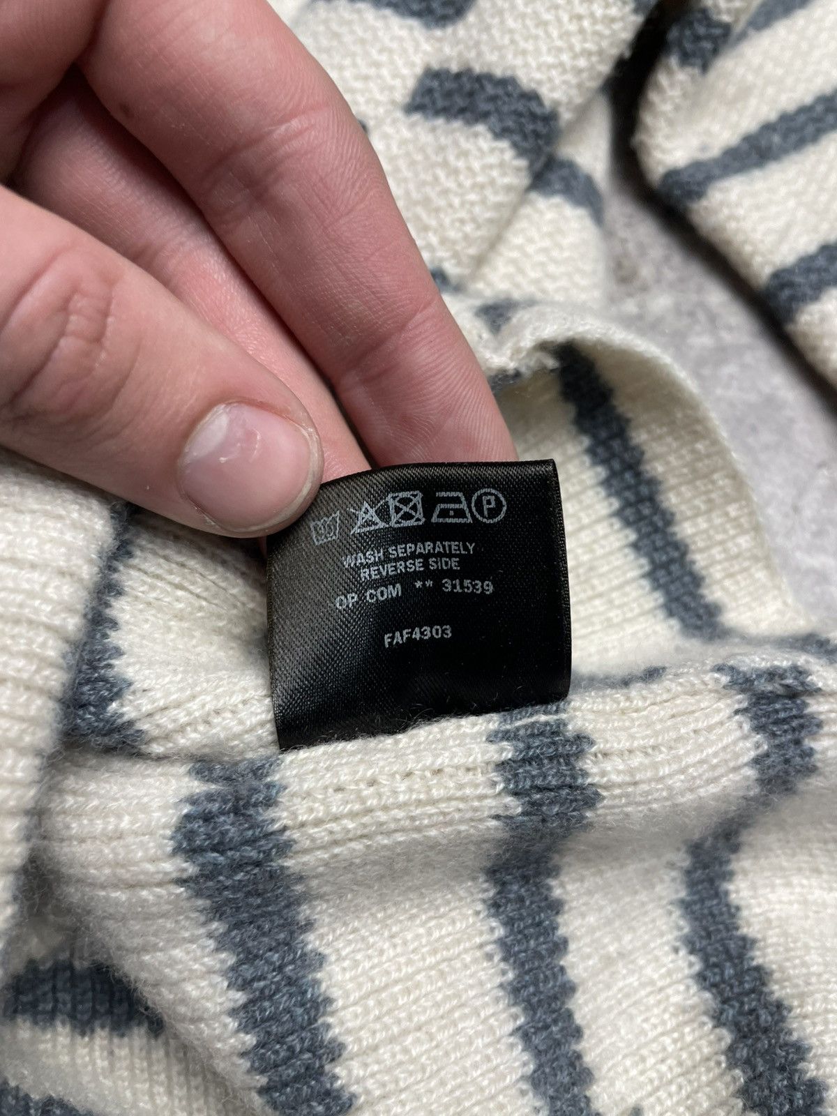Loro Piana Loro Piana Baby Cashmere Striped Mezzocollo Sweater Size M / US 6-8 / IT 42-44 - 11 Thumbnail