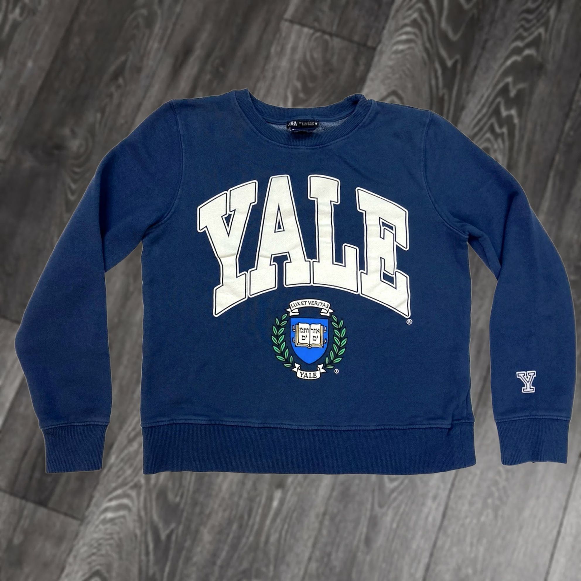Zara Zara Yale University Graphic Crewneck Sweatshirt Women Medium Blue Size M / US 6-8 / IT 42-44 - 1 Thumbnail