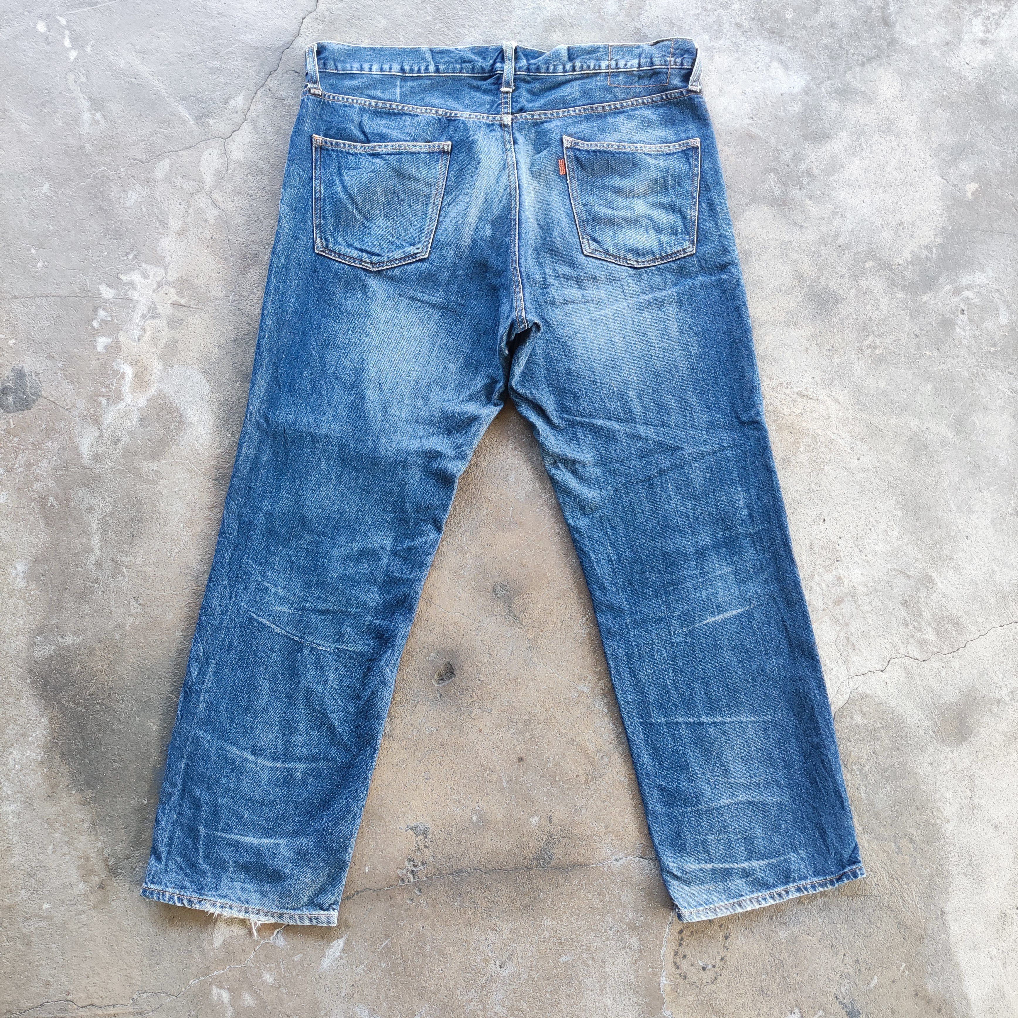 Japanese Brand Vintage Japanese Brand Buggy Jeans Distressed Faded Jeans Size US 39 - 9 Thumbnail