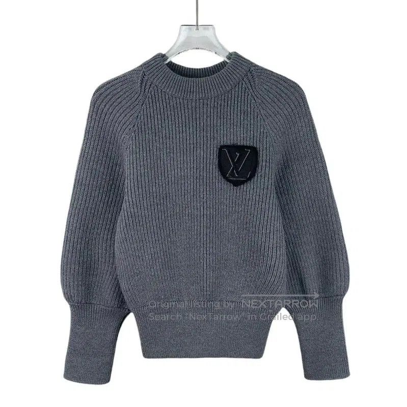Louis Vuitton Louis Vuitton Women's Dark Gray Wool Sweater . Size S / US 4 / IT 40 - 1 Thumbnail