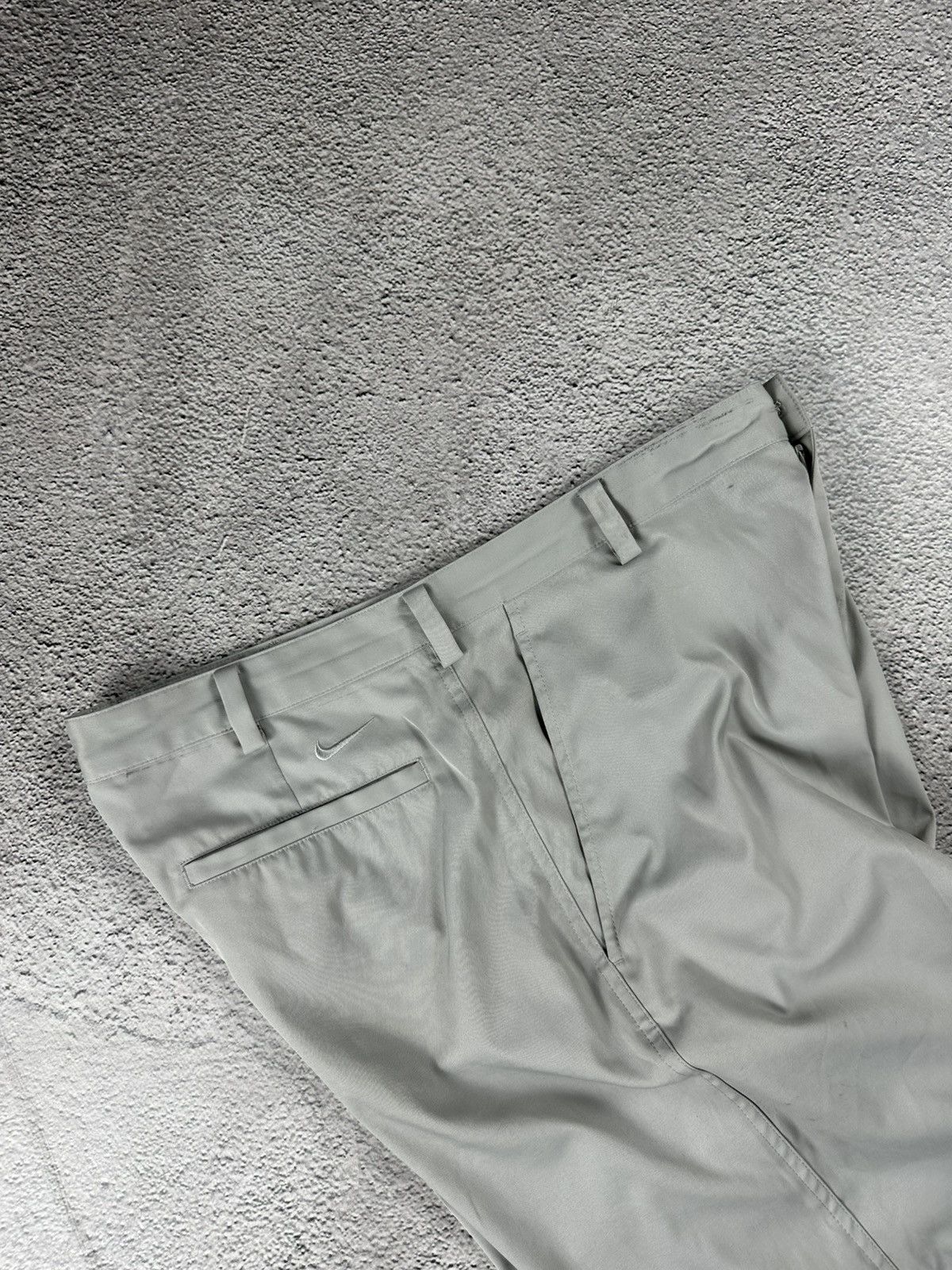 Nike Vintage Nike Golf Short Baggy Y2K Style Size US 32 / EU 48 - 2 Thumbnail
